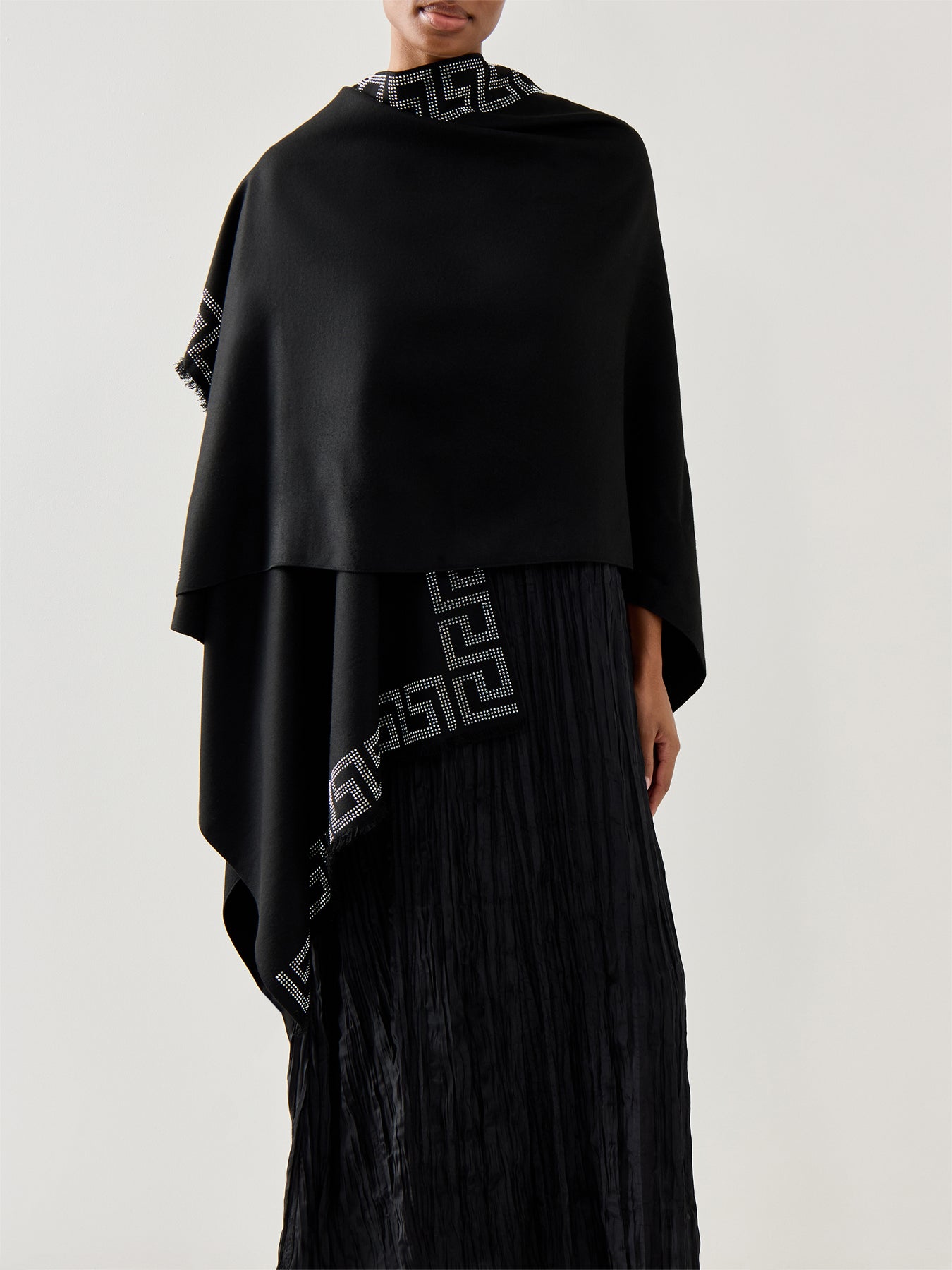 Geometric Border Wrap Scarf Black
