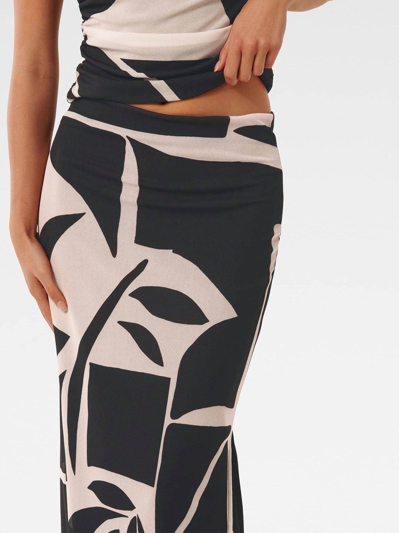 Mia Mesh Maxi Skirt