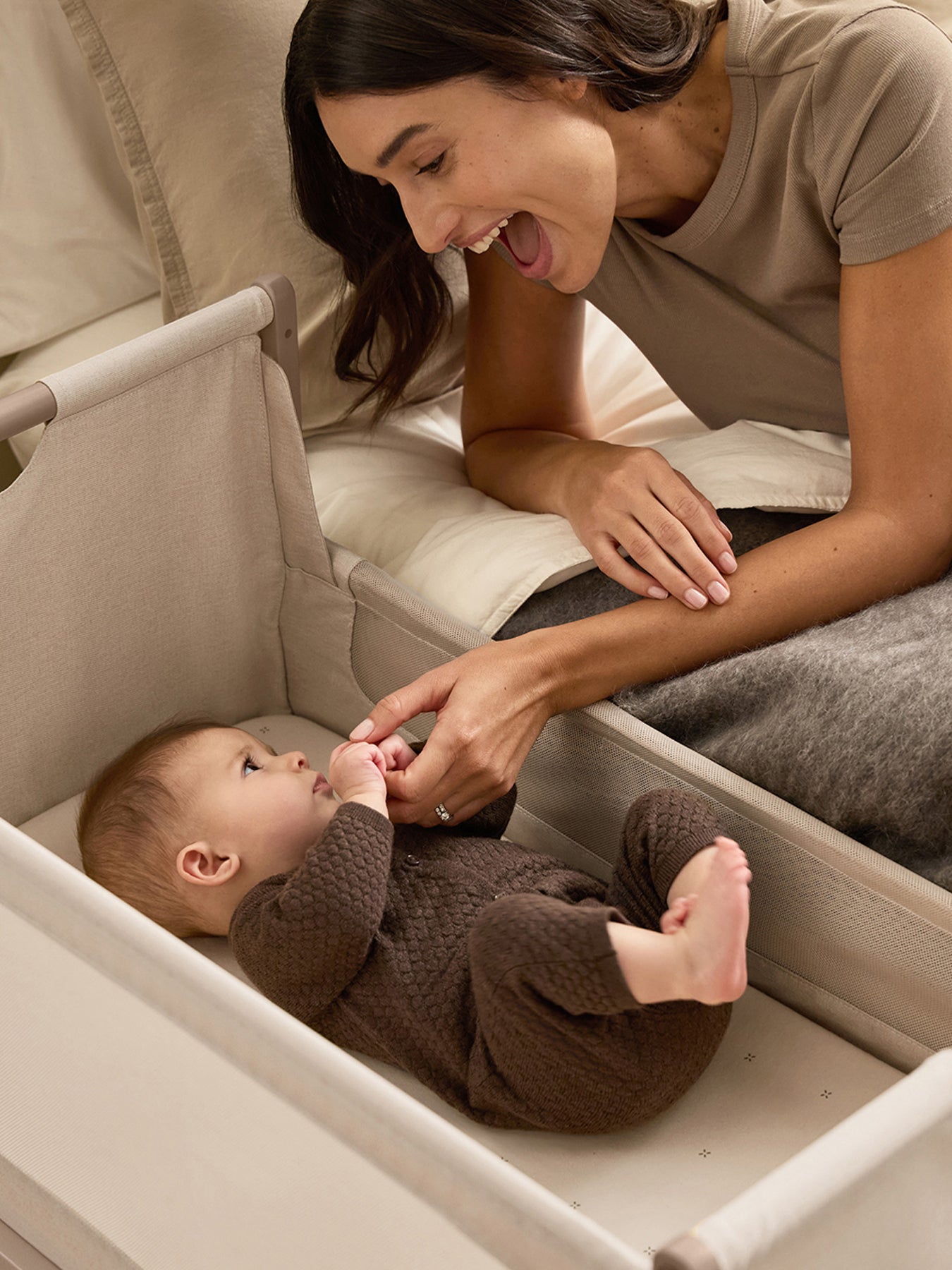 SnuzPod 5 Bedside Crib