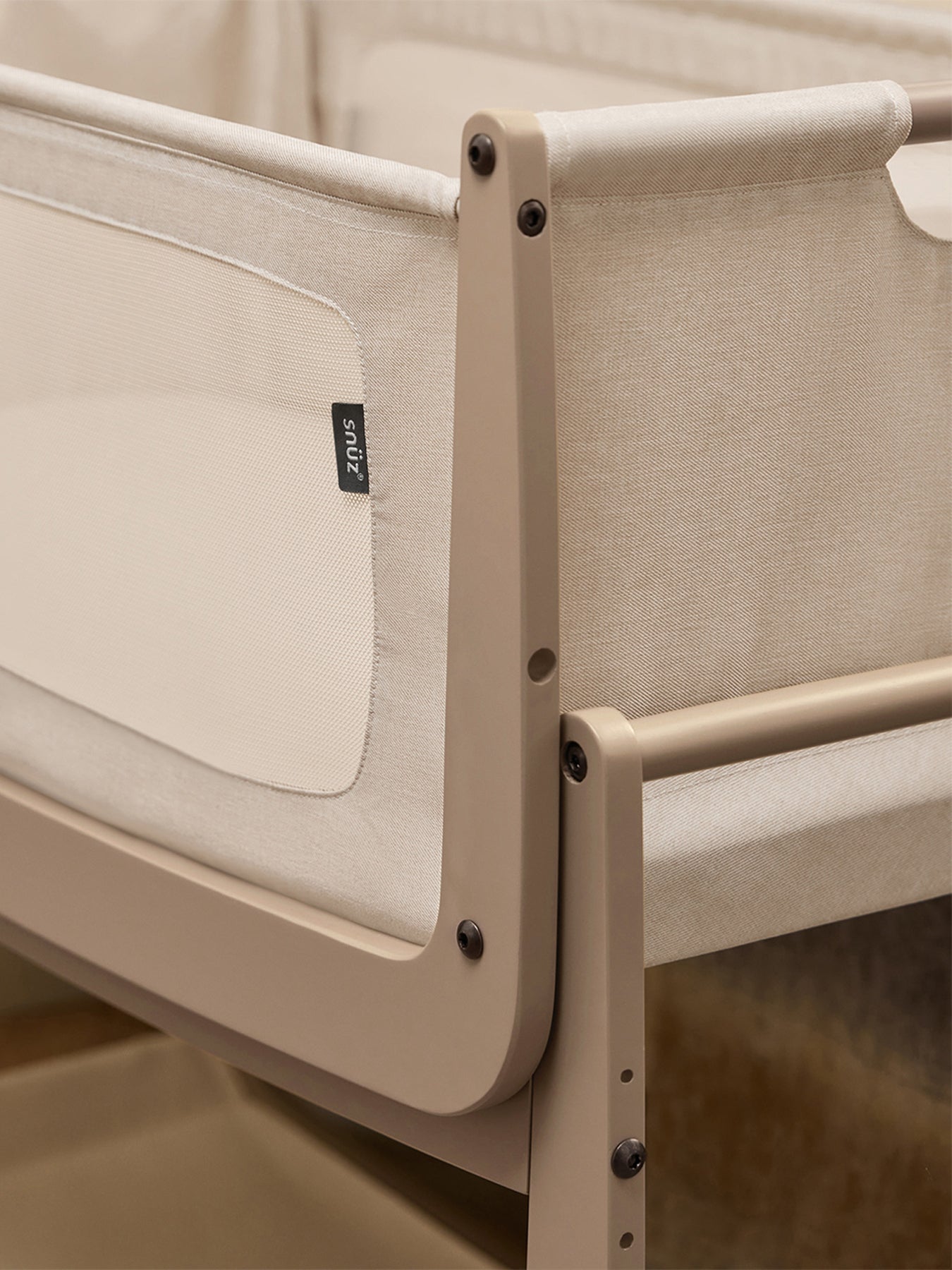 SnuzPod 5 Bedside Crib