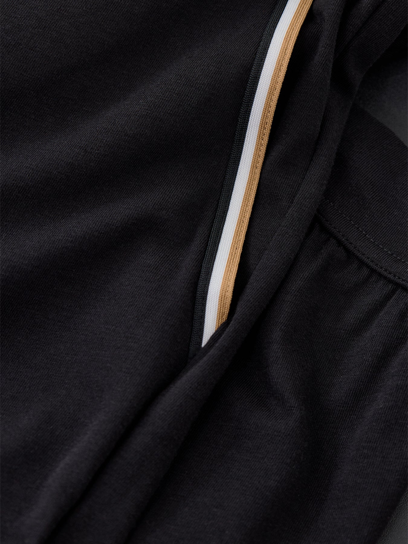 Unique Shorts CW