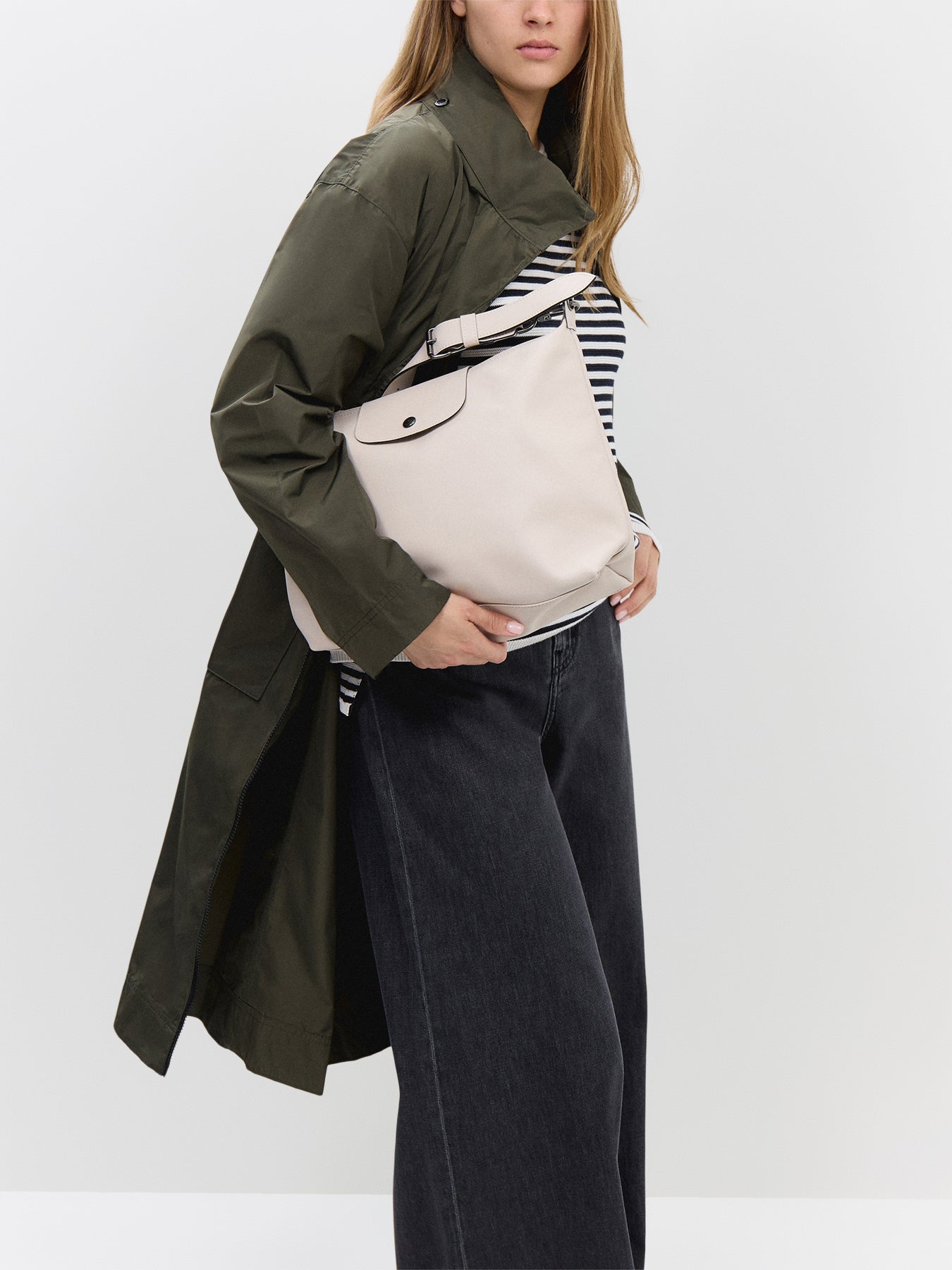 Le Pliage Extra Large Hobo Bag Paper Leather
