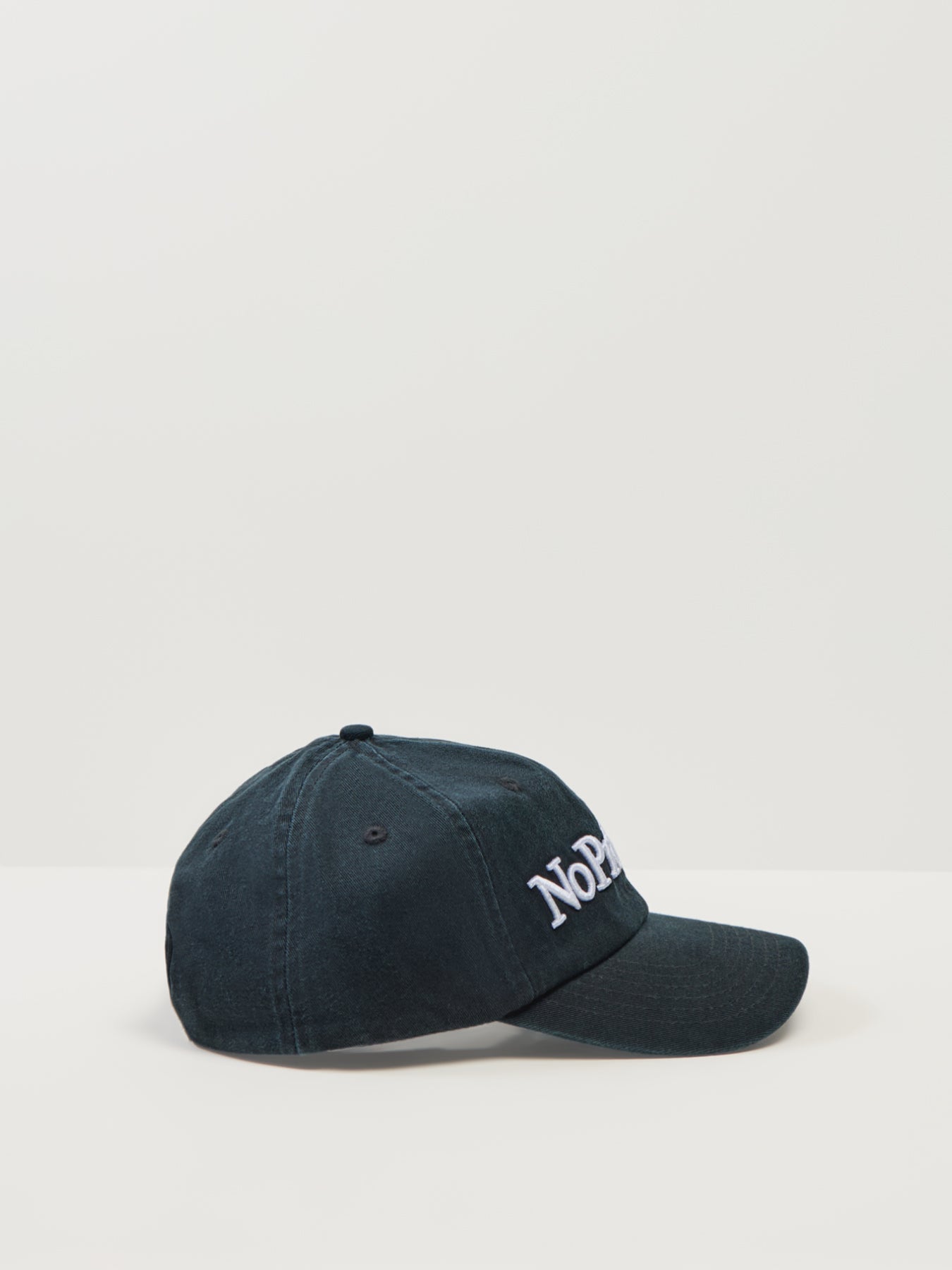 No Problemo Cap Black