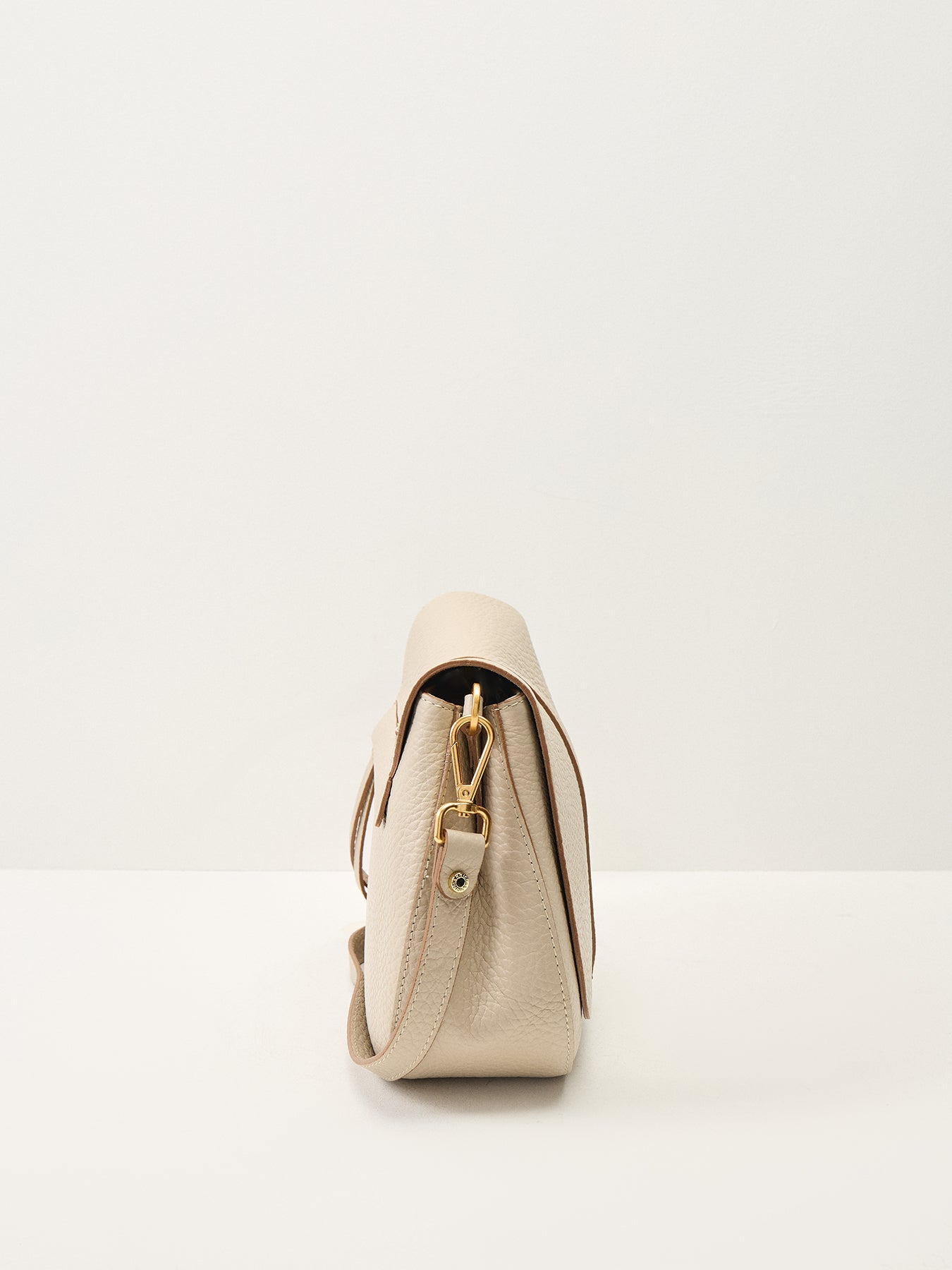 New Helena Round Crossbody