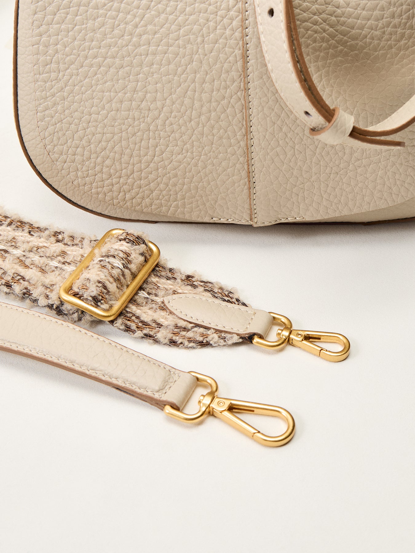 New Helena Round Crossbody