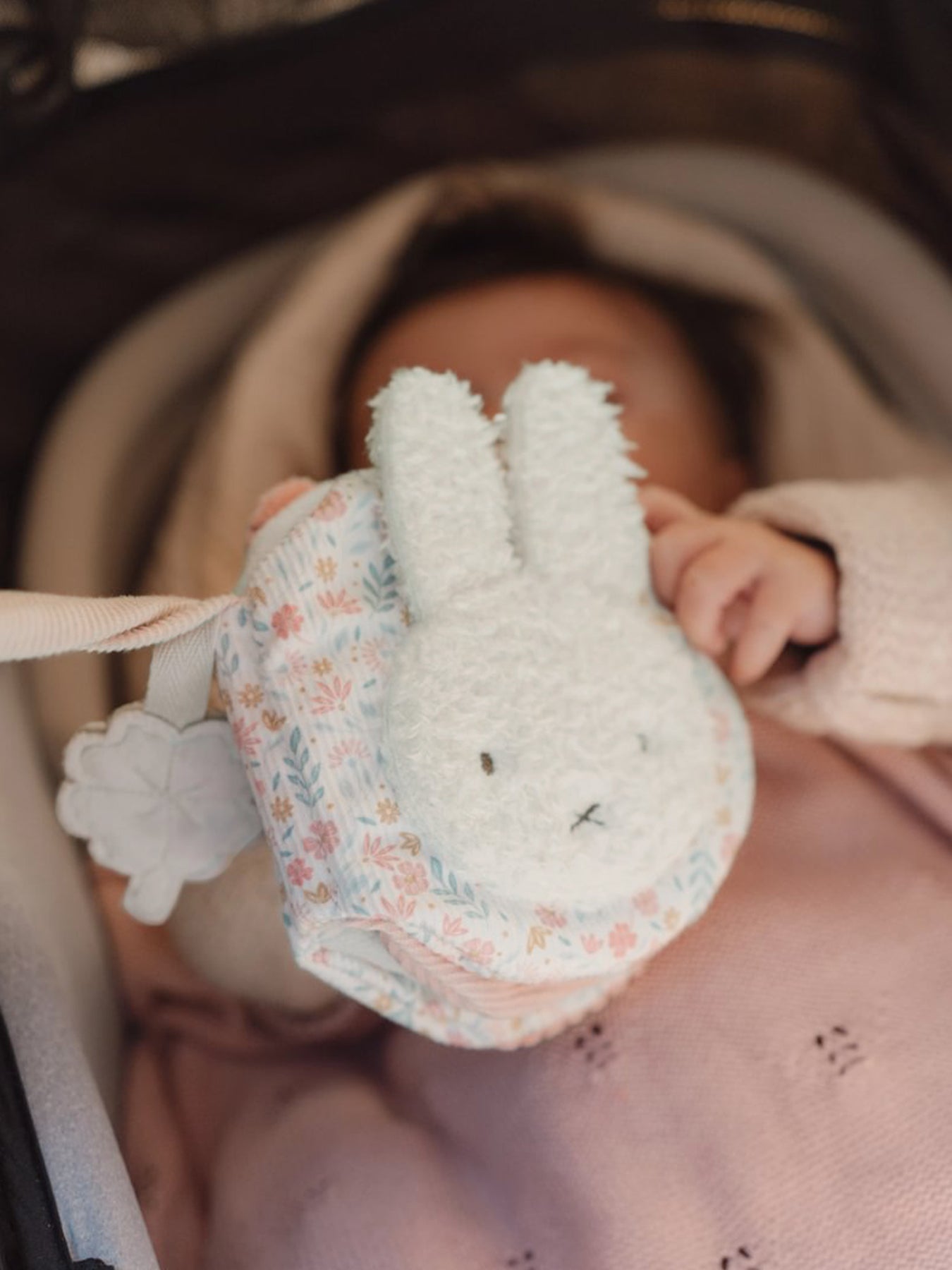 Miffy x Little Dutch Stroller Booklet