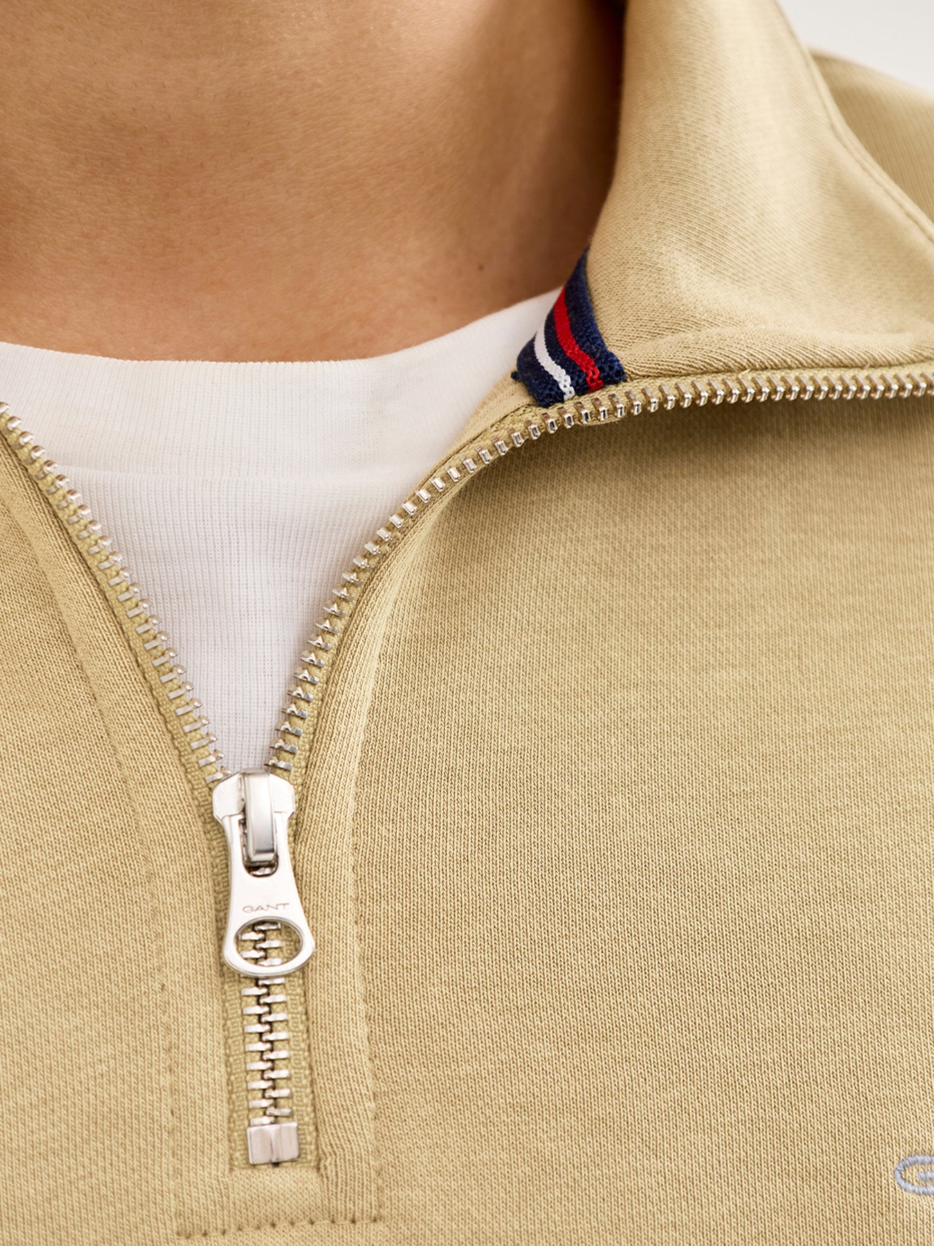 Shield Half Zip Sweatshirt Tan