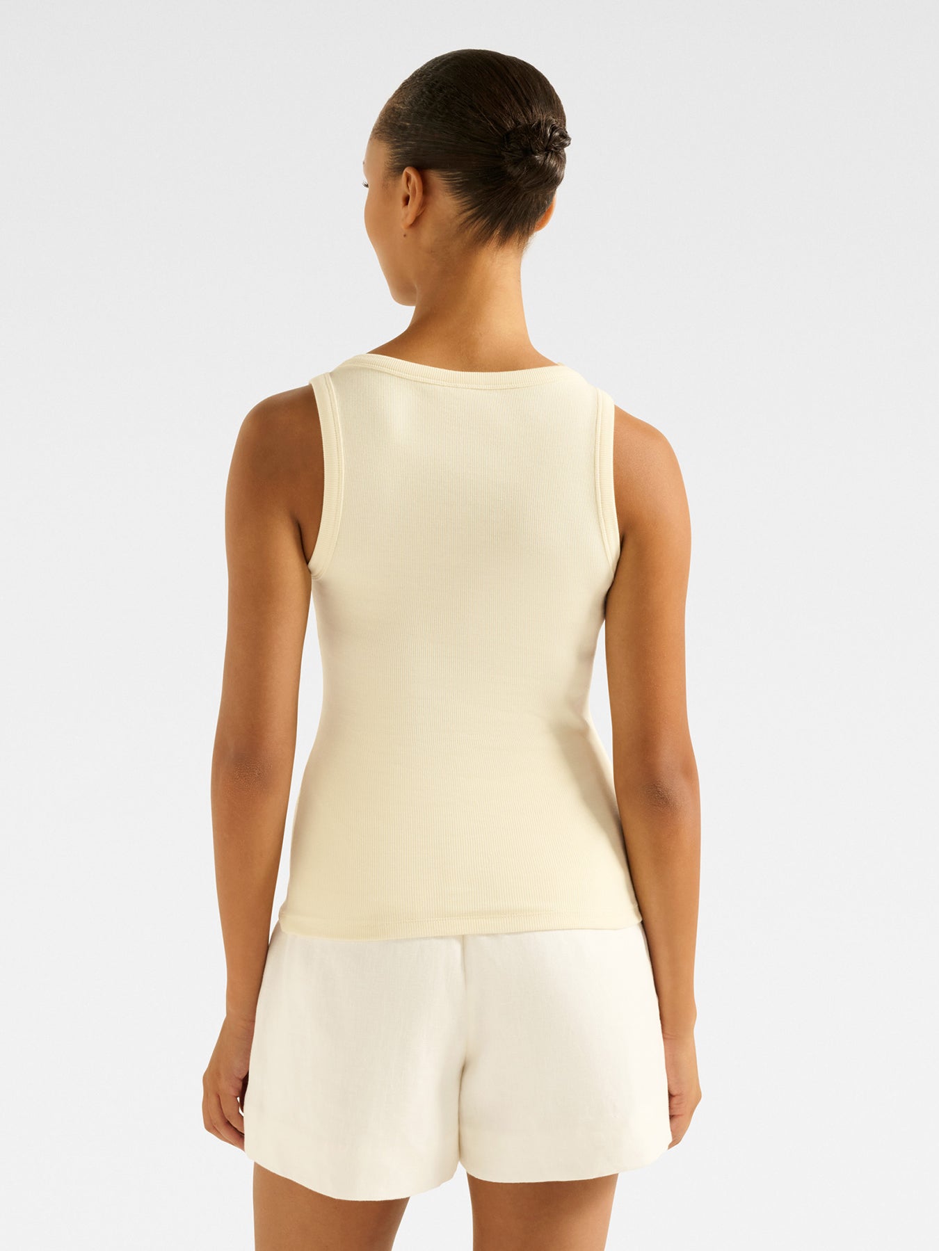 Pia Applique Scoop Neck Tank Top