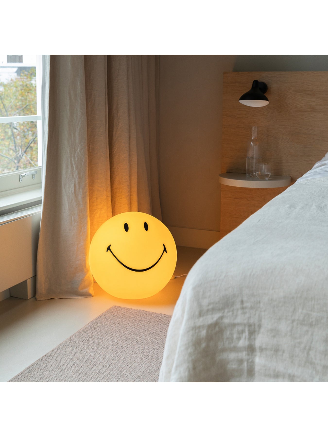 Smiley Design Light Childrens Lamp