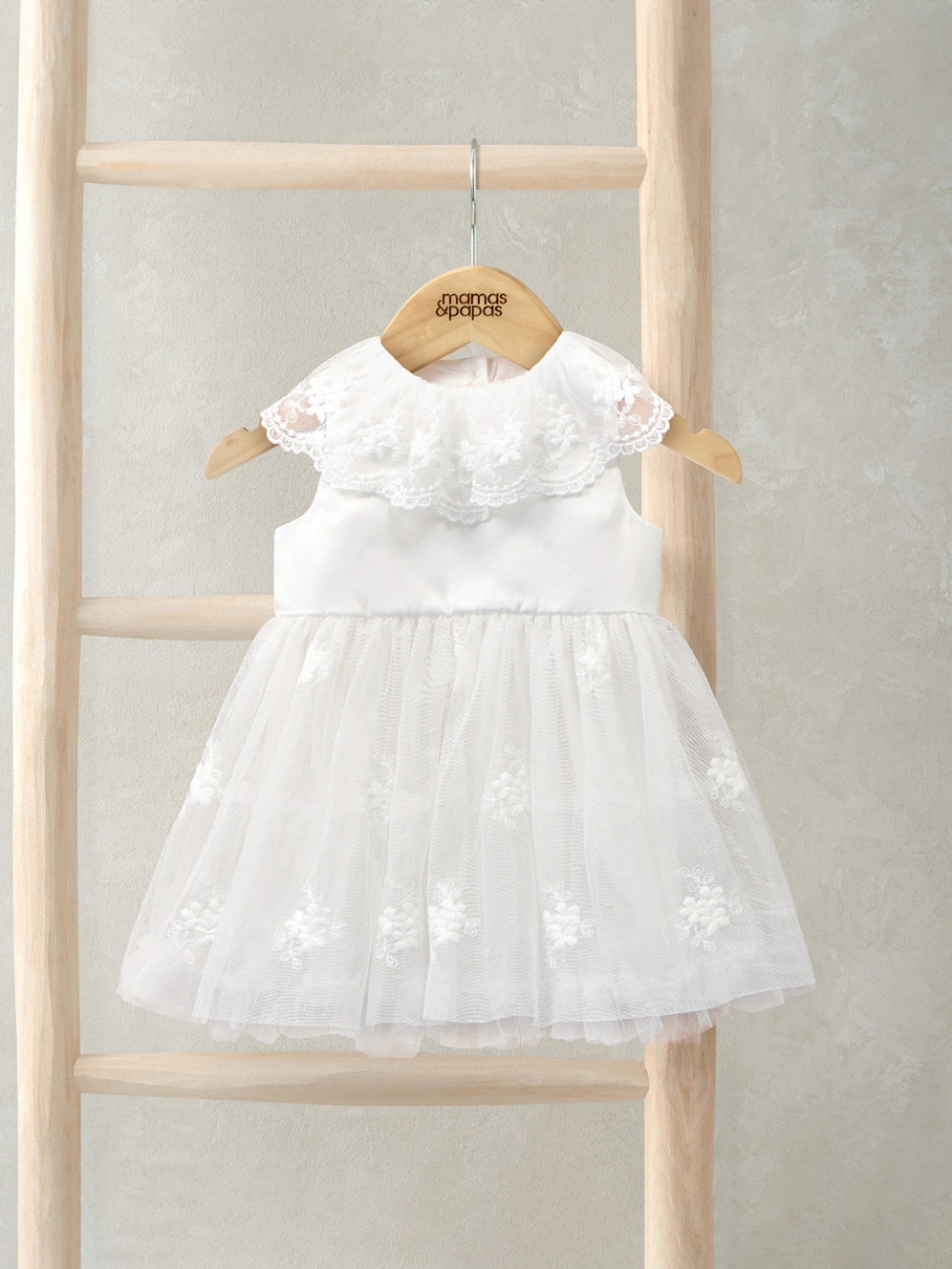 White Mesh Collar Flower Girl Dress With Embroidered Skirt