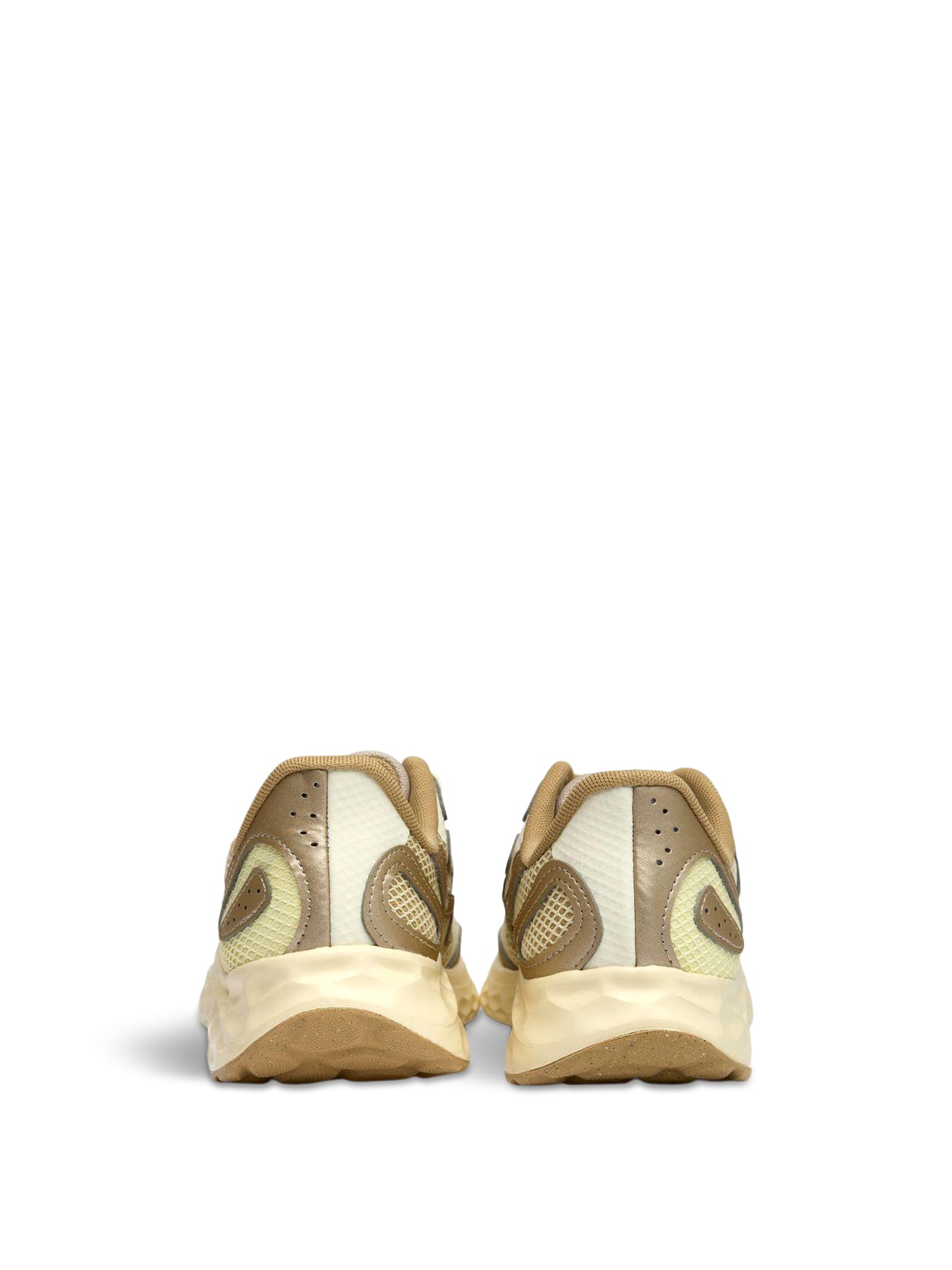 New Balance Arishi Trainers Gold