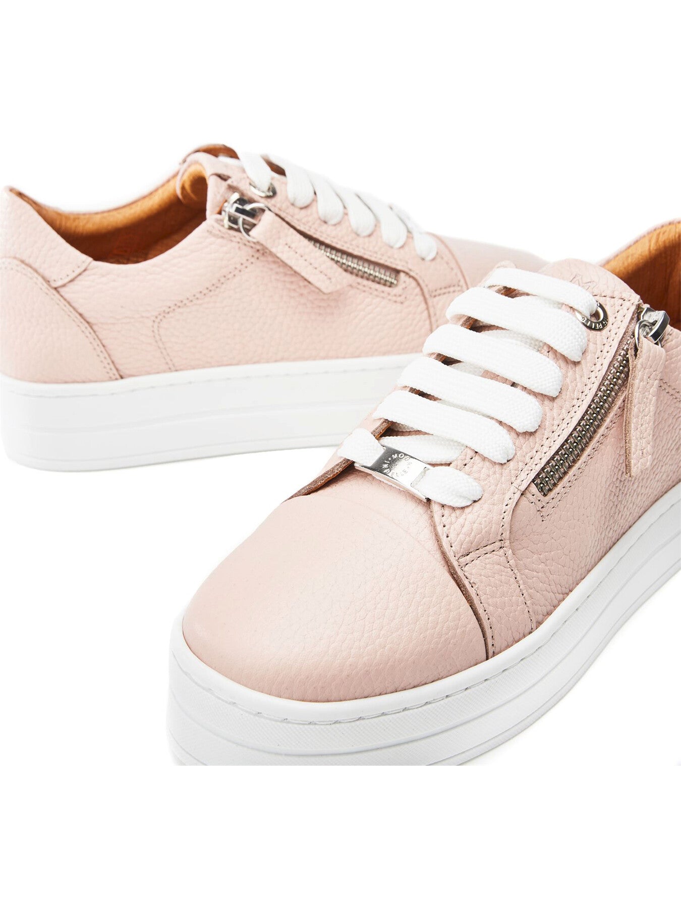 Abbiy Trainers