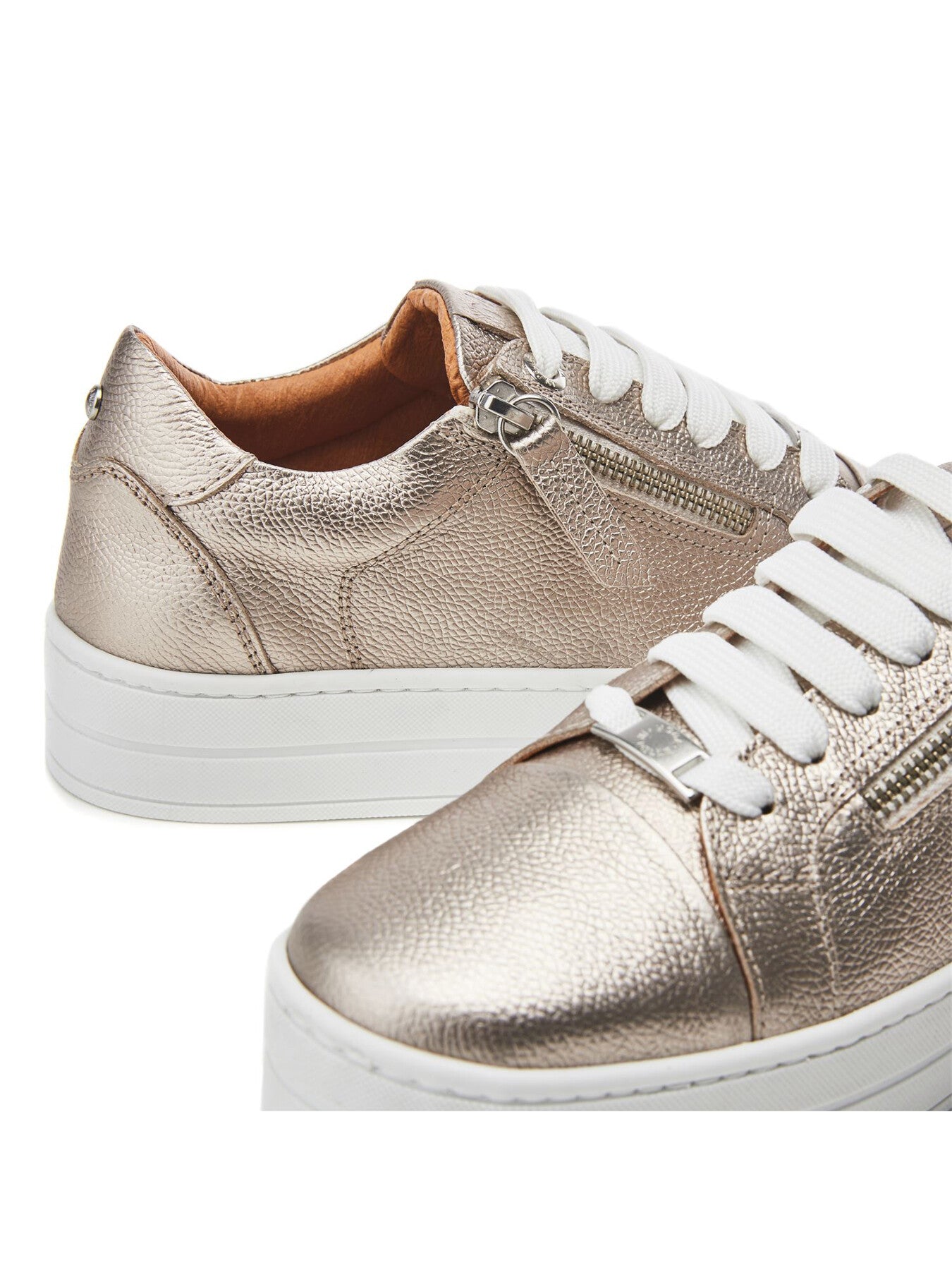 Abbiy Trainers
