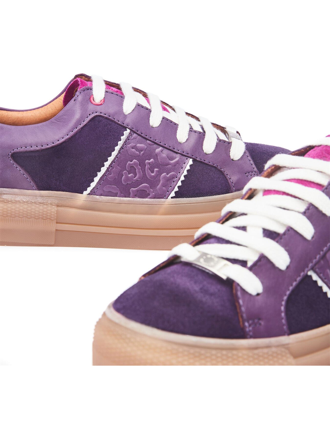 Amande Suede Trainers