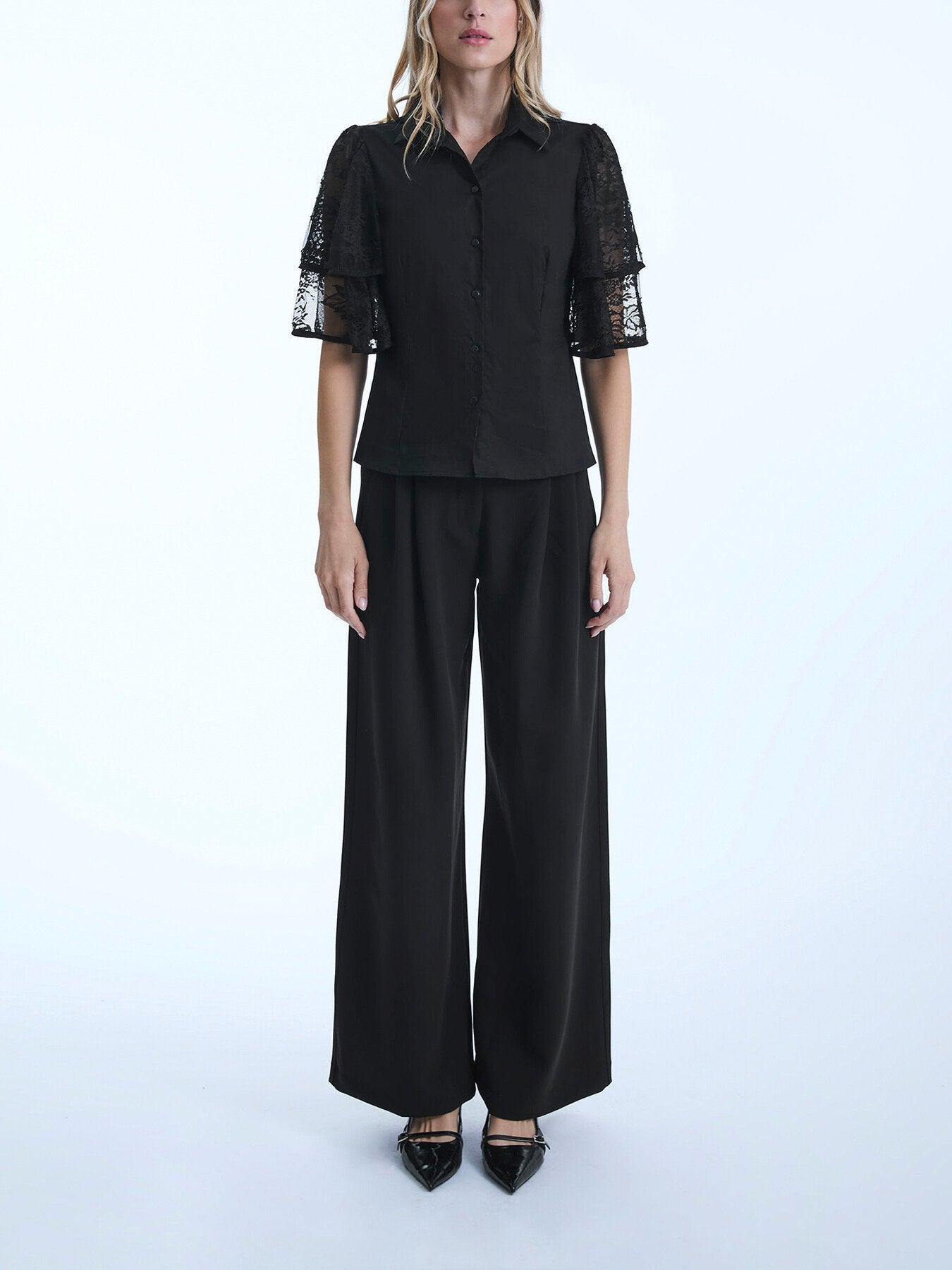 Lace Frill Short Sleeve Shirt