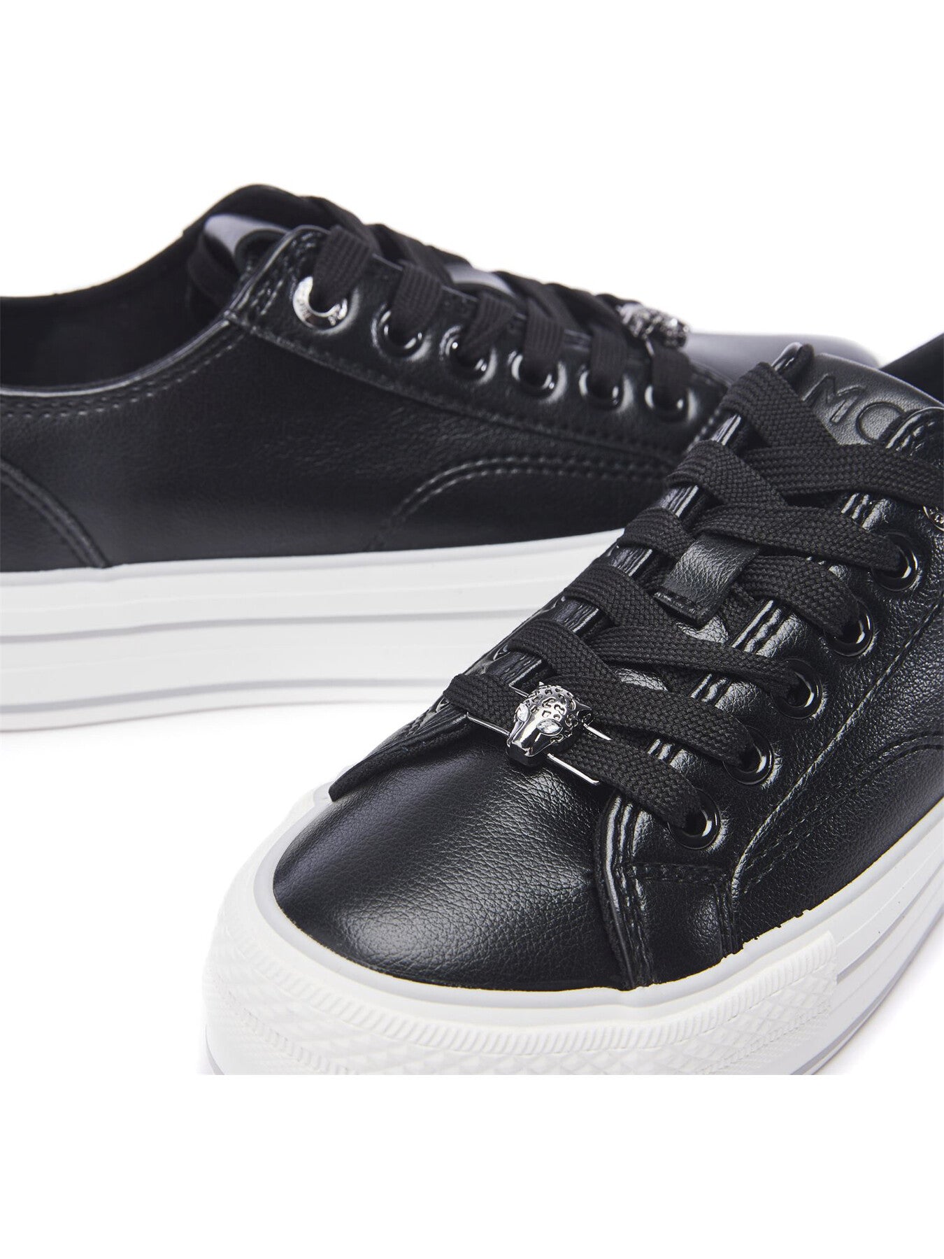 Bagnol Porvair Trainers