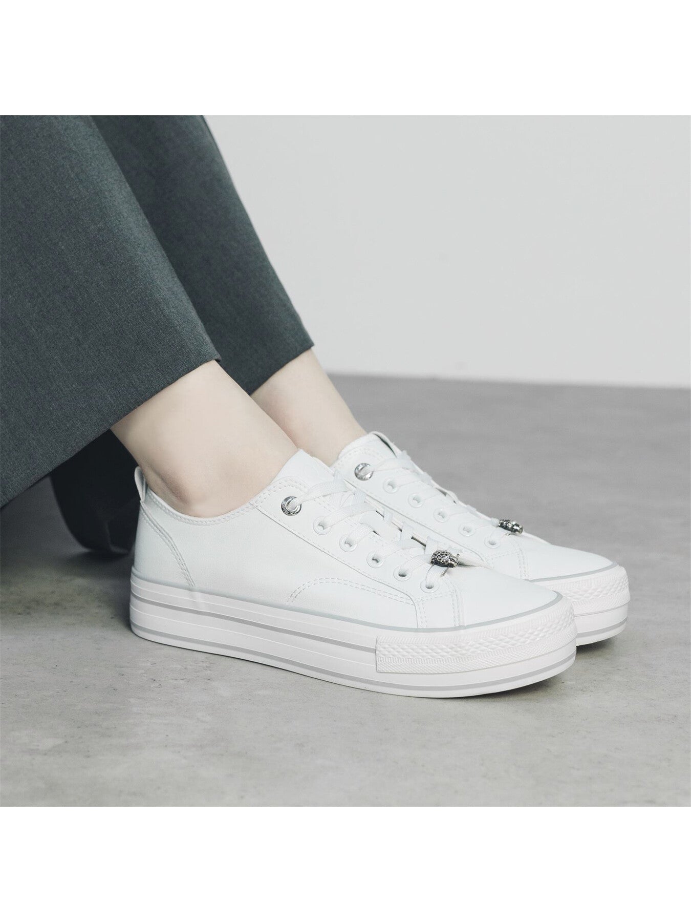 Bagnol Porvair Trainers