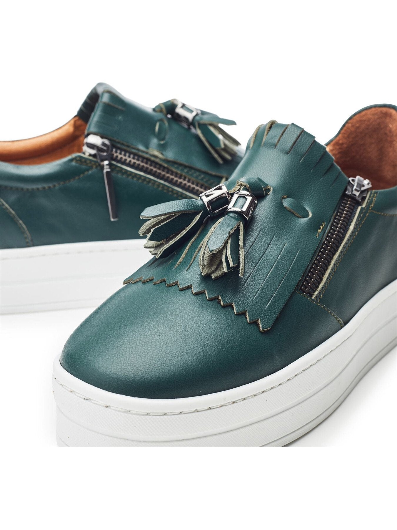 Bessans Leather Trainers