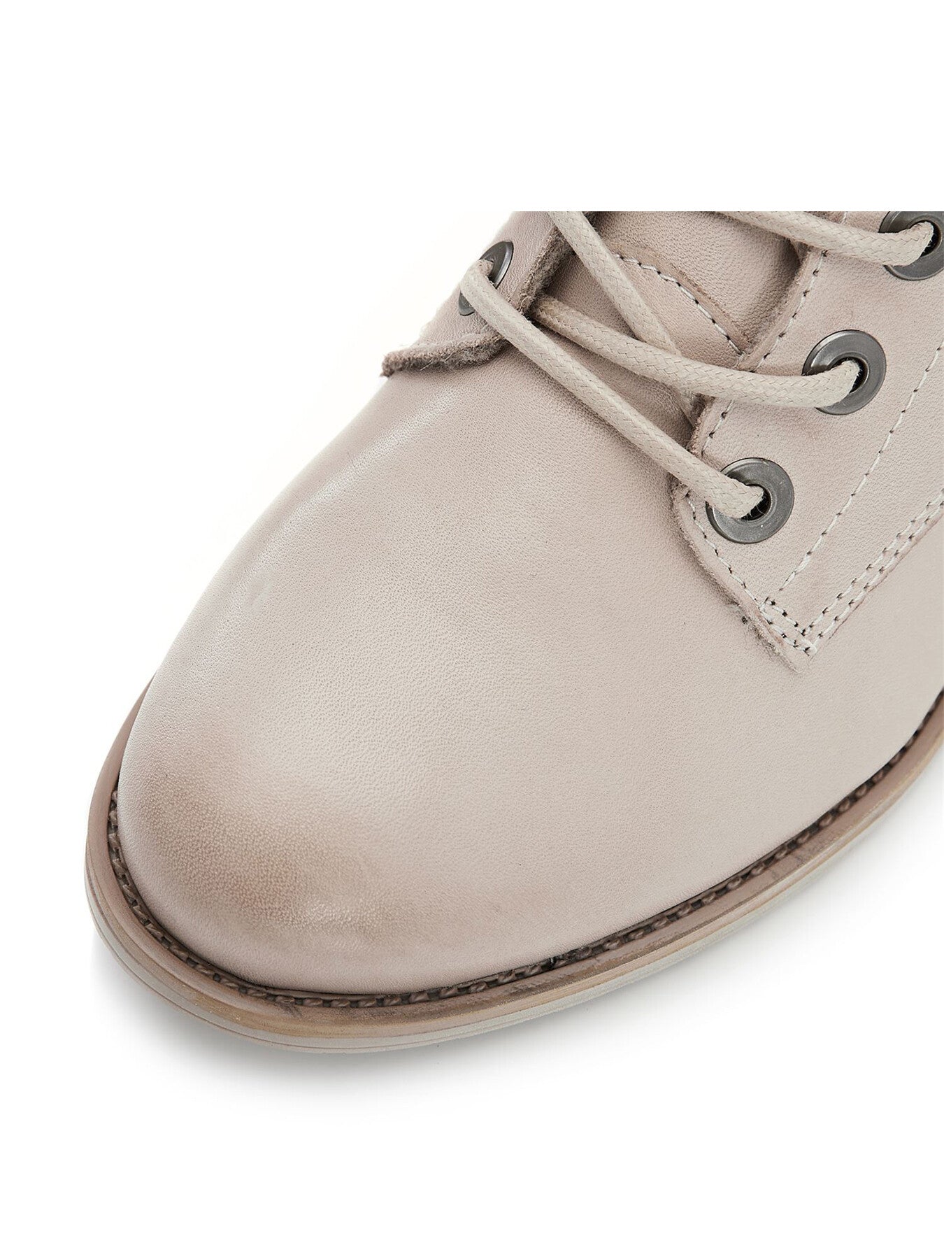 Bezzie Leather Boots