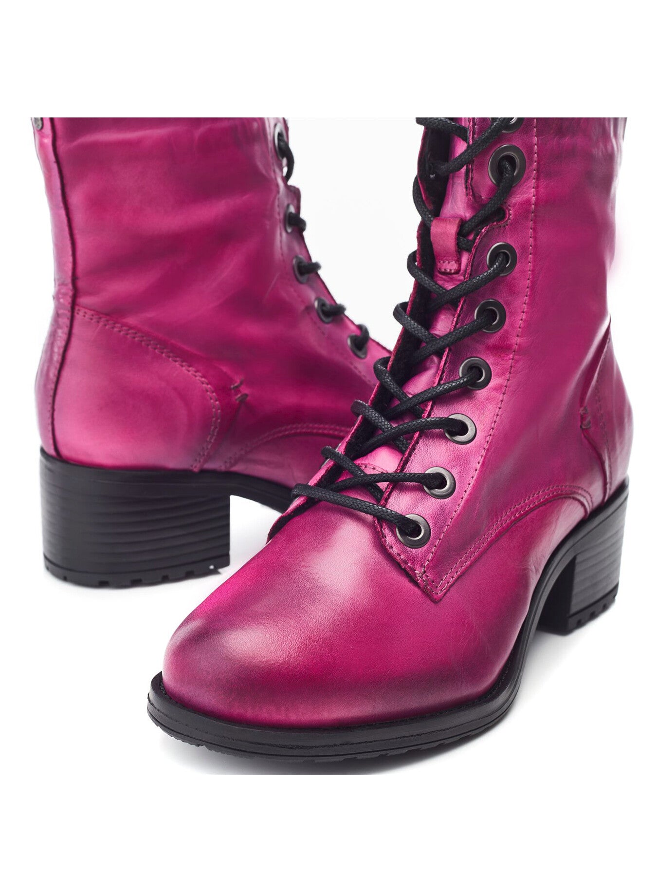 Bezzie Leather Boots