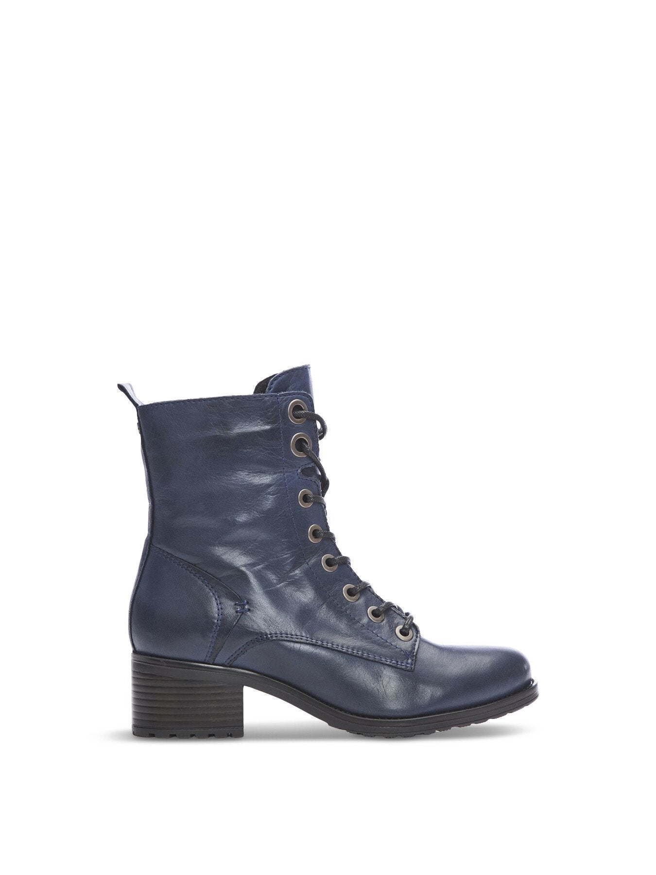 Bezzie Leather Boots
