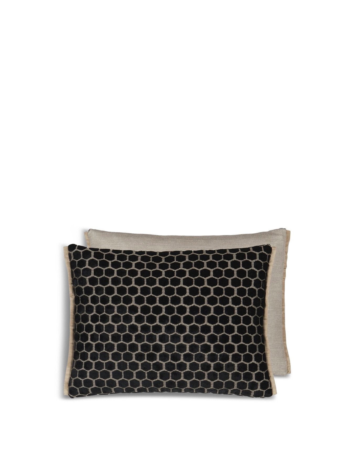 Jabot Cushion