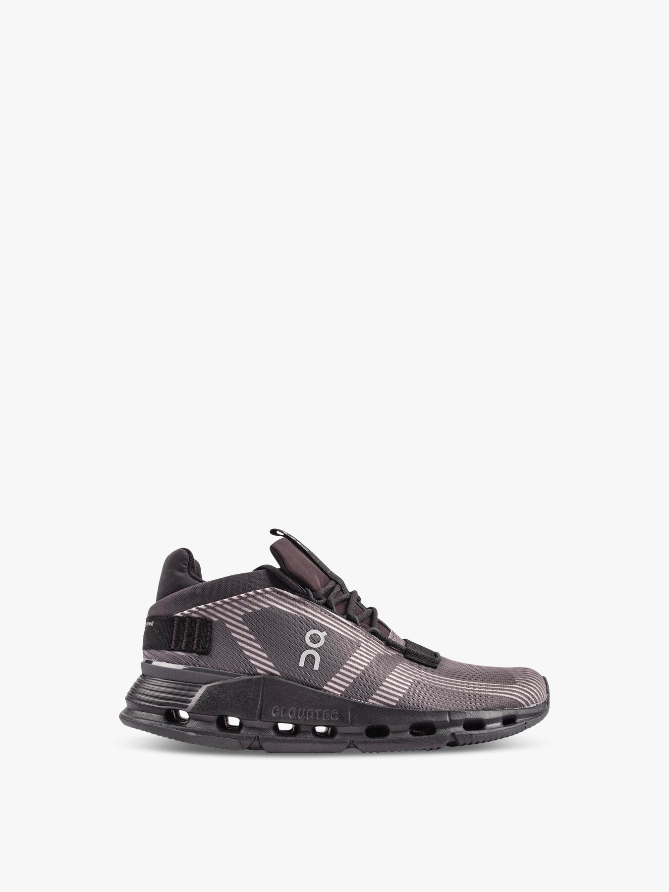 ON Cloud Nova Void Trainers