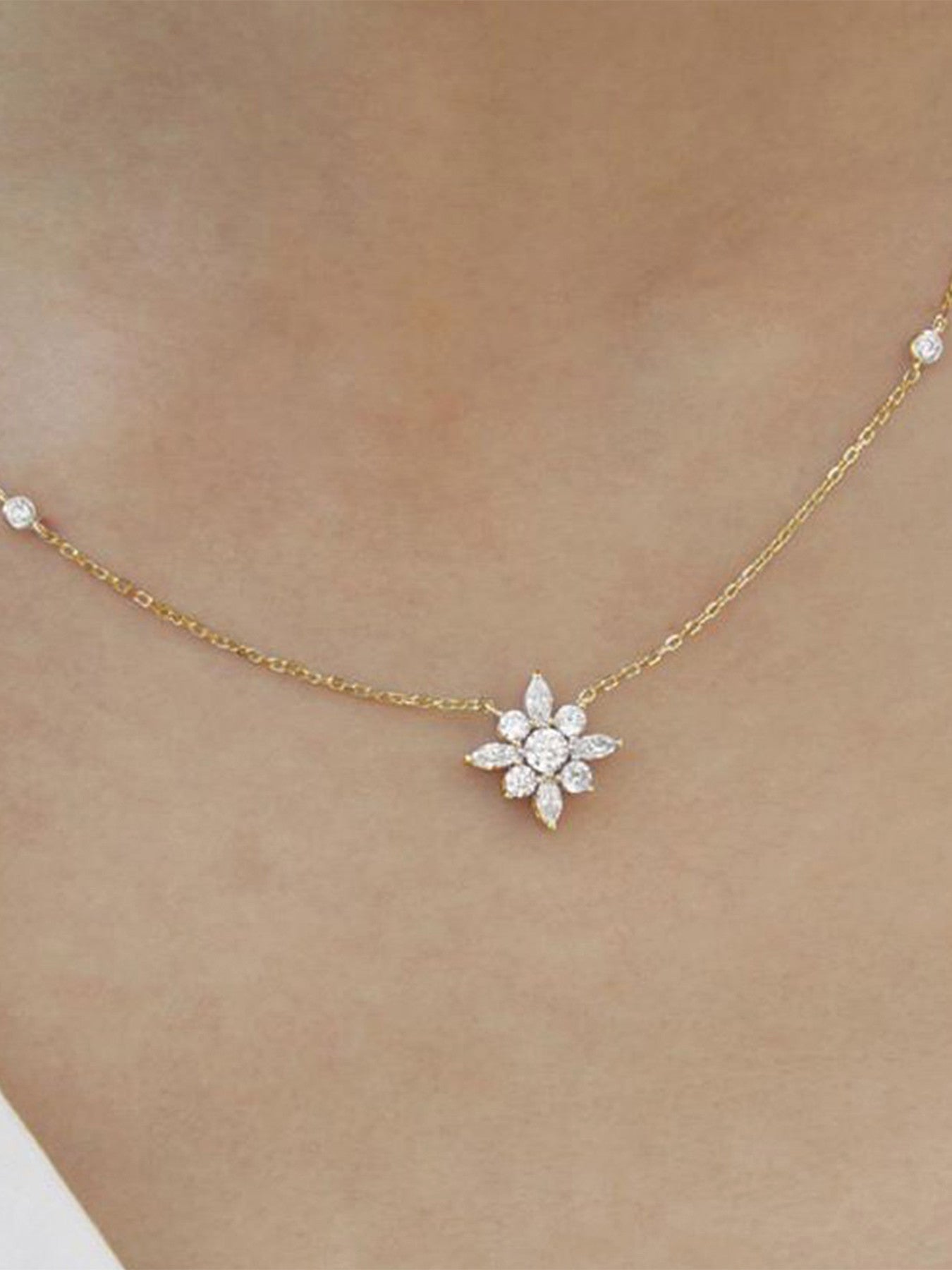 Camelia Necklace
