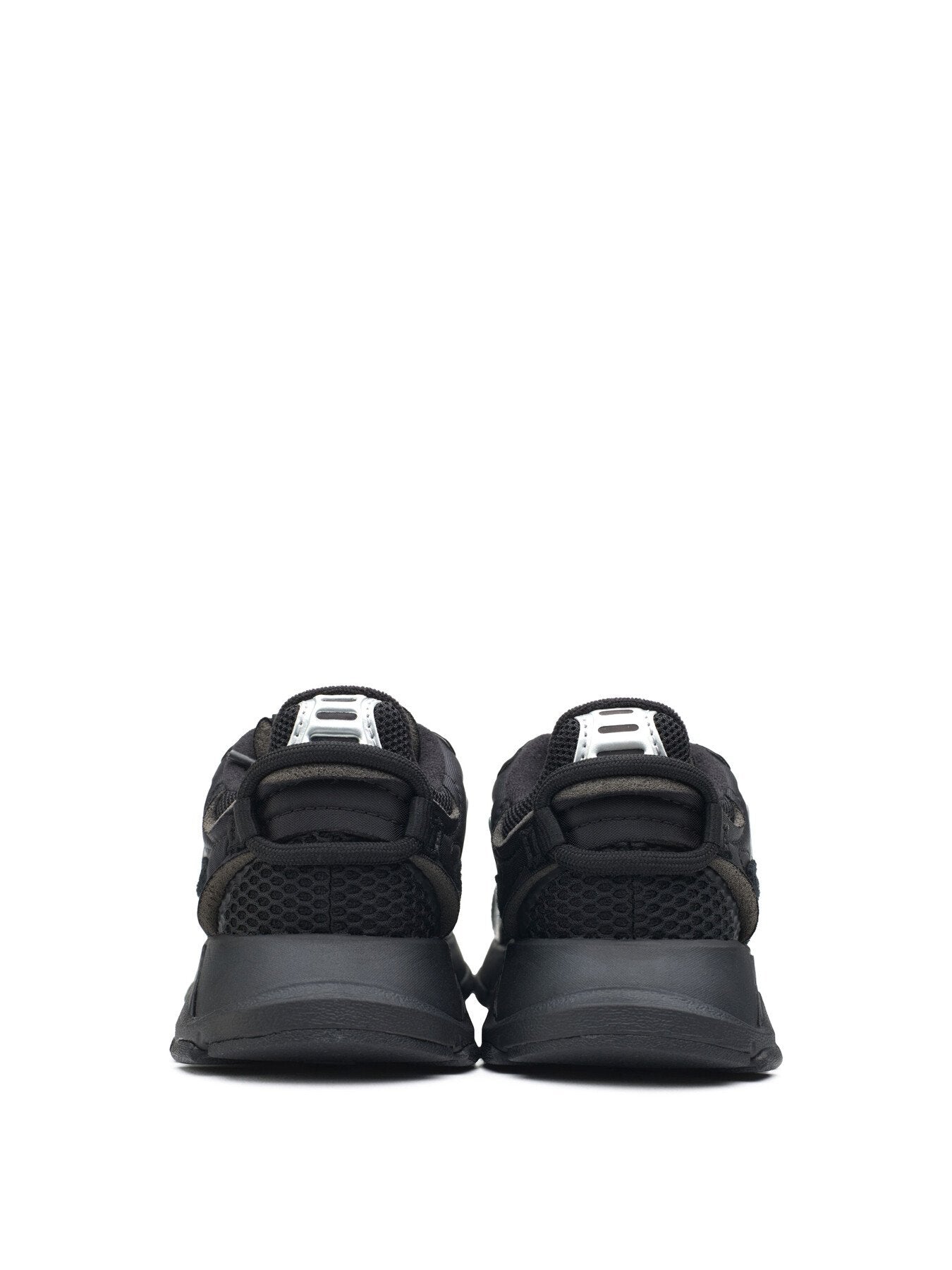 LACOSTE L003 Evo Trainers