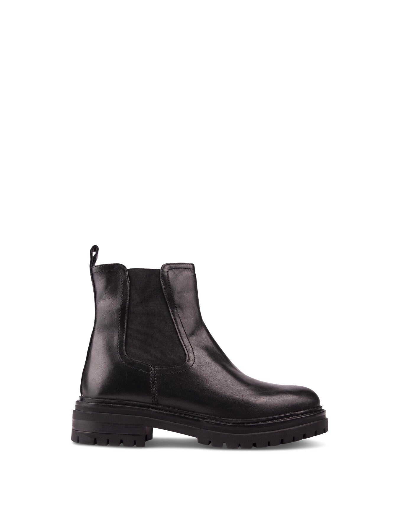 SOLE Goldie Chelsea Boots