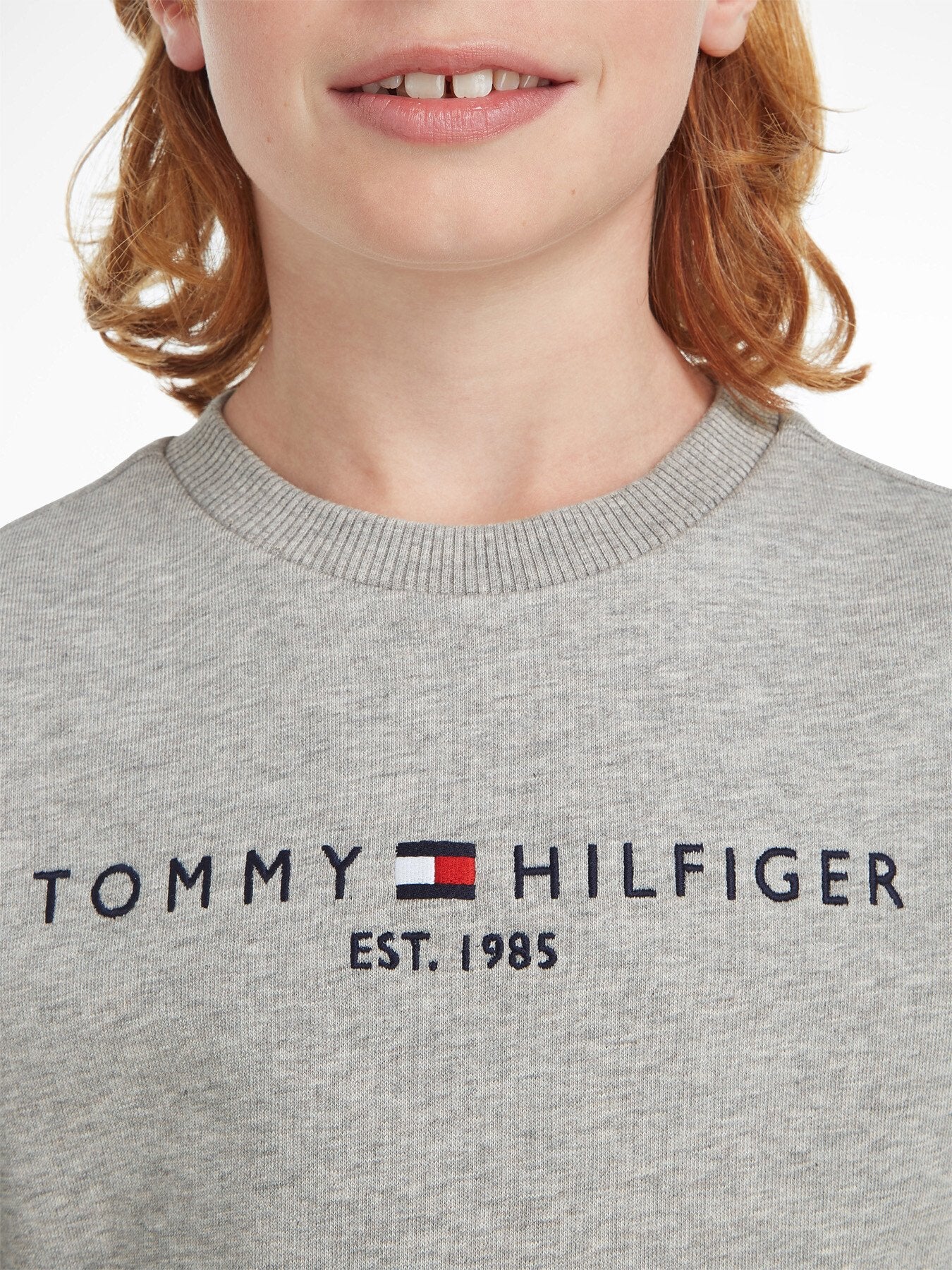 Essential Logo Sweatshirt