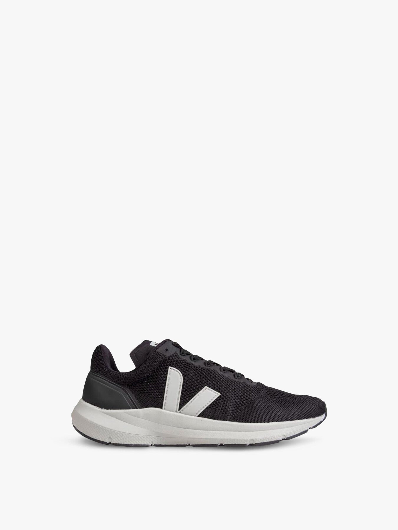 VEJA Marlin V-knit Vegan Trainers