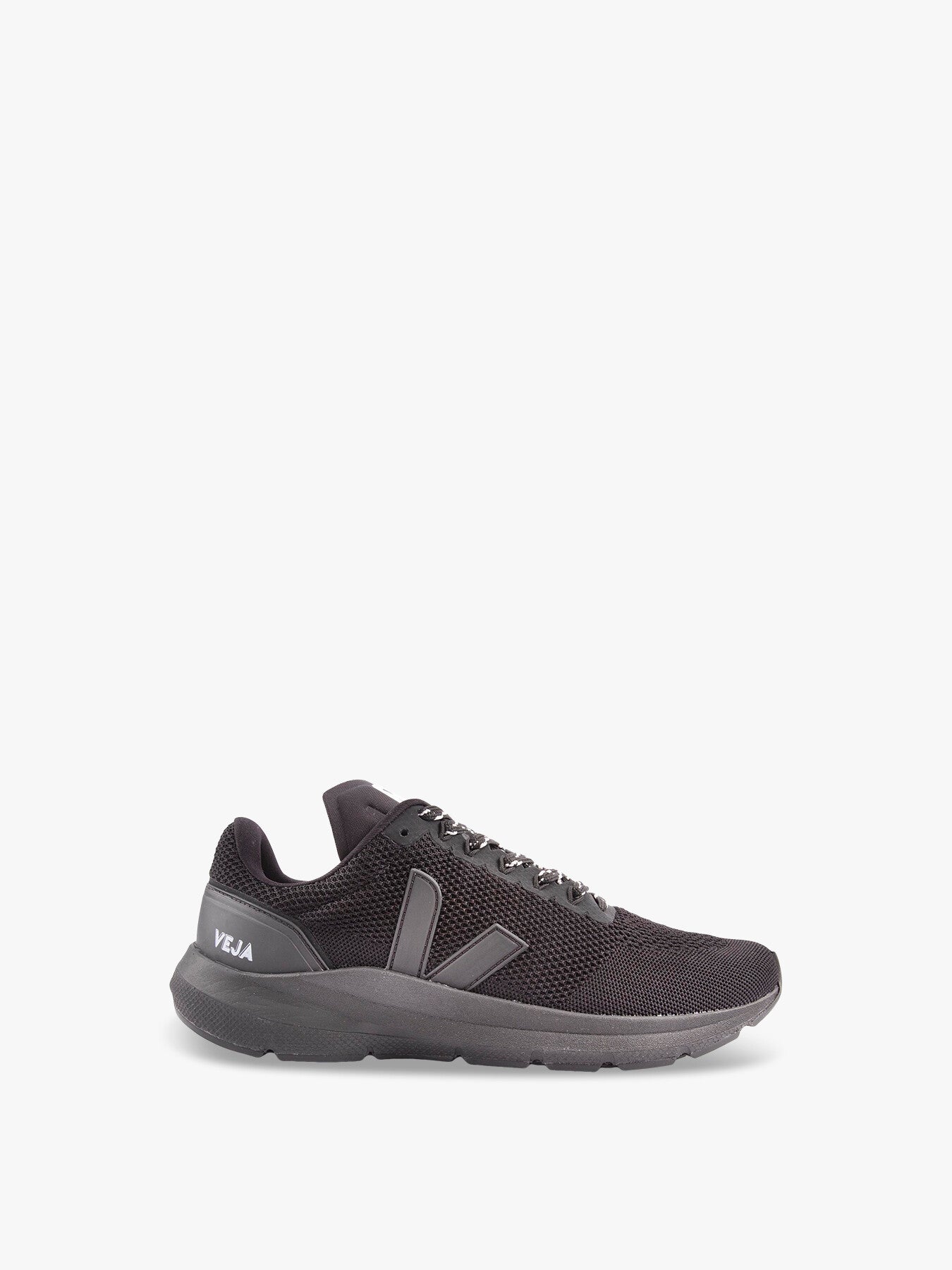 VEJA Marlin Trainers