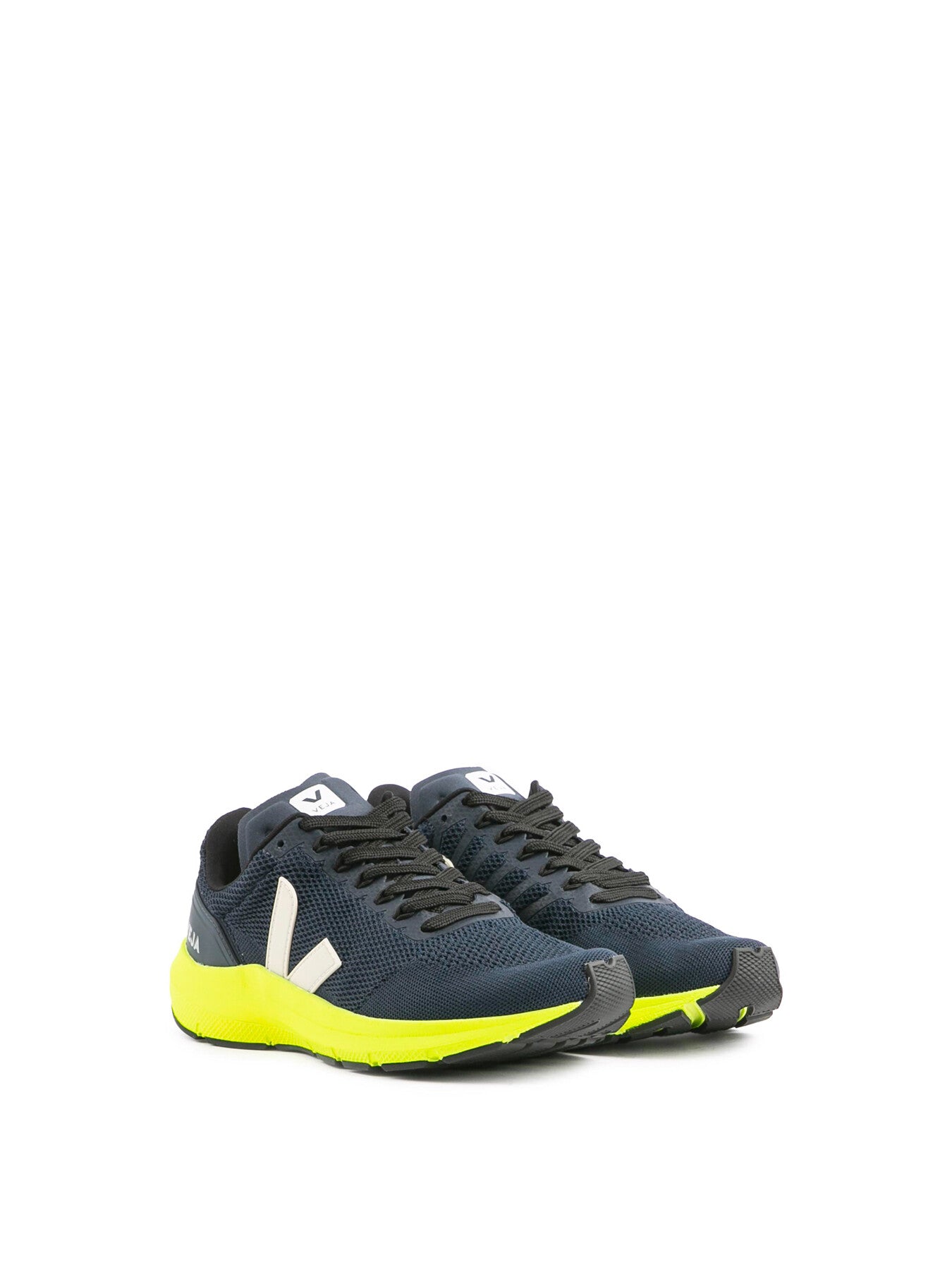 VEJA Marlin Trainers