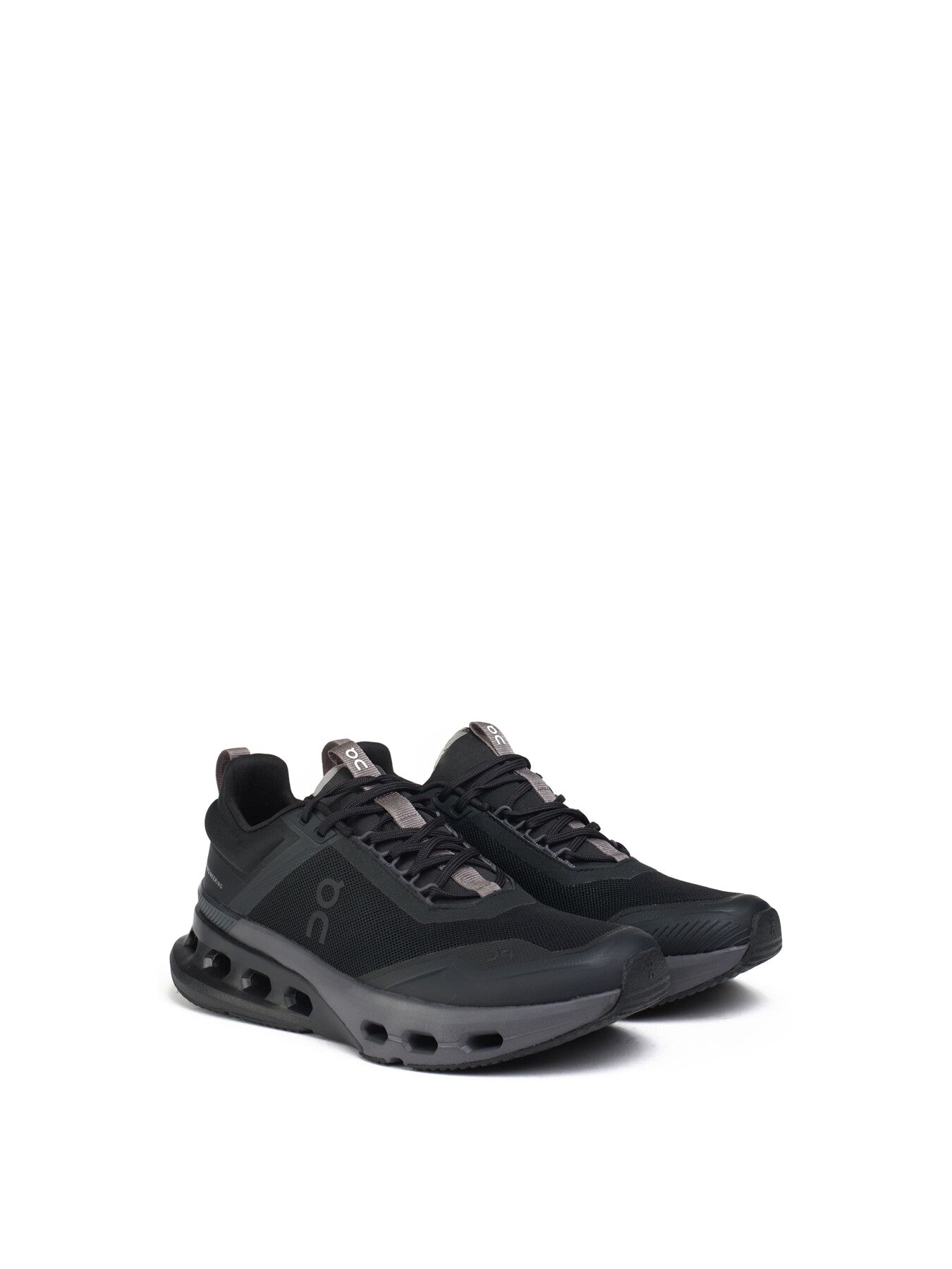 ON Cloudnova X Trainers