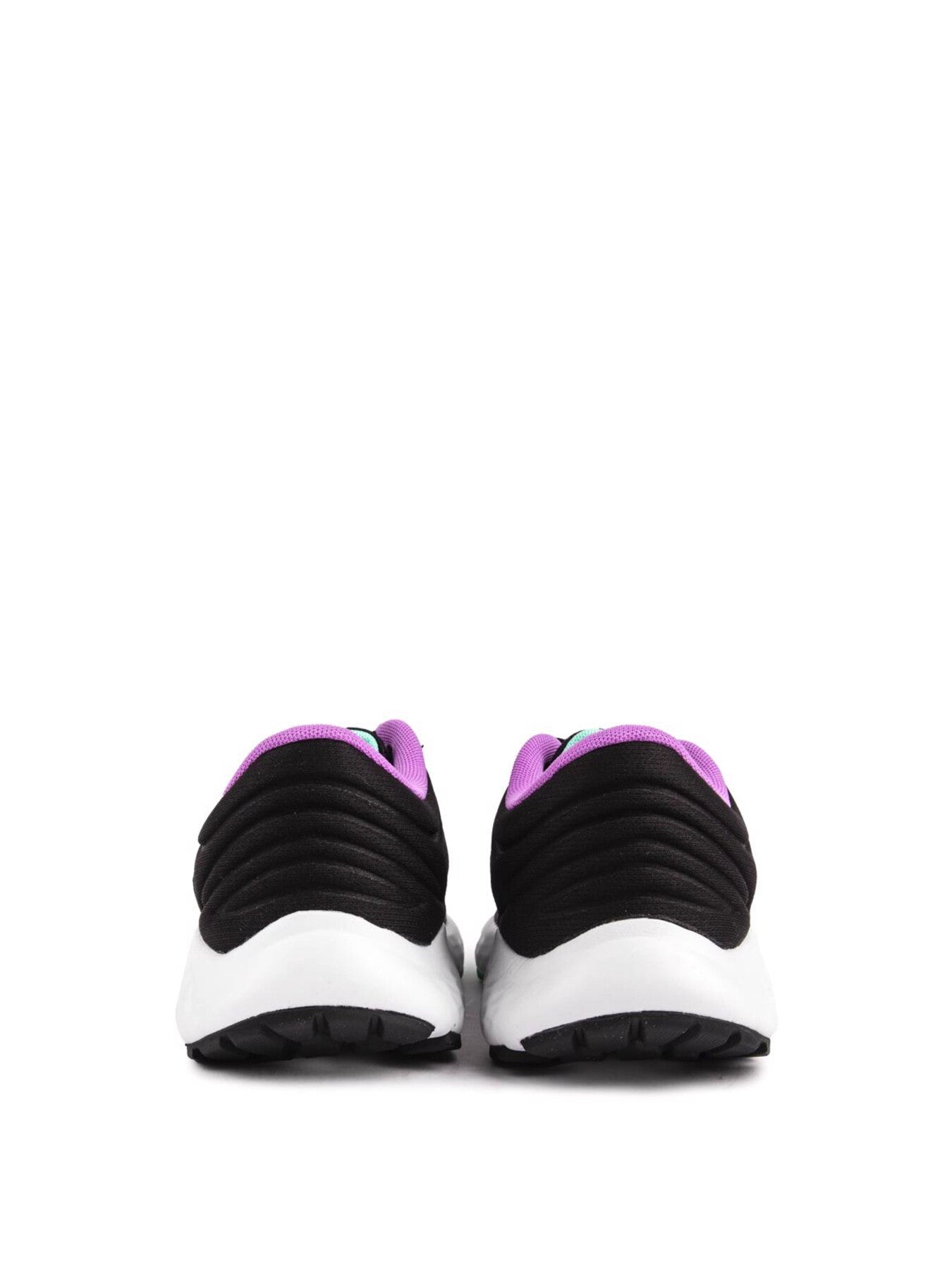 NEW BALANCE 520v7 Trainers