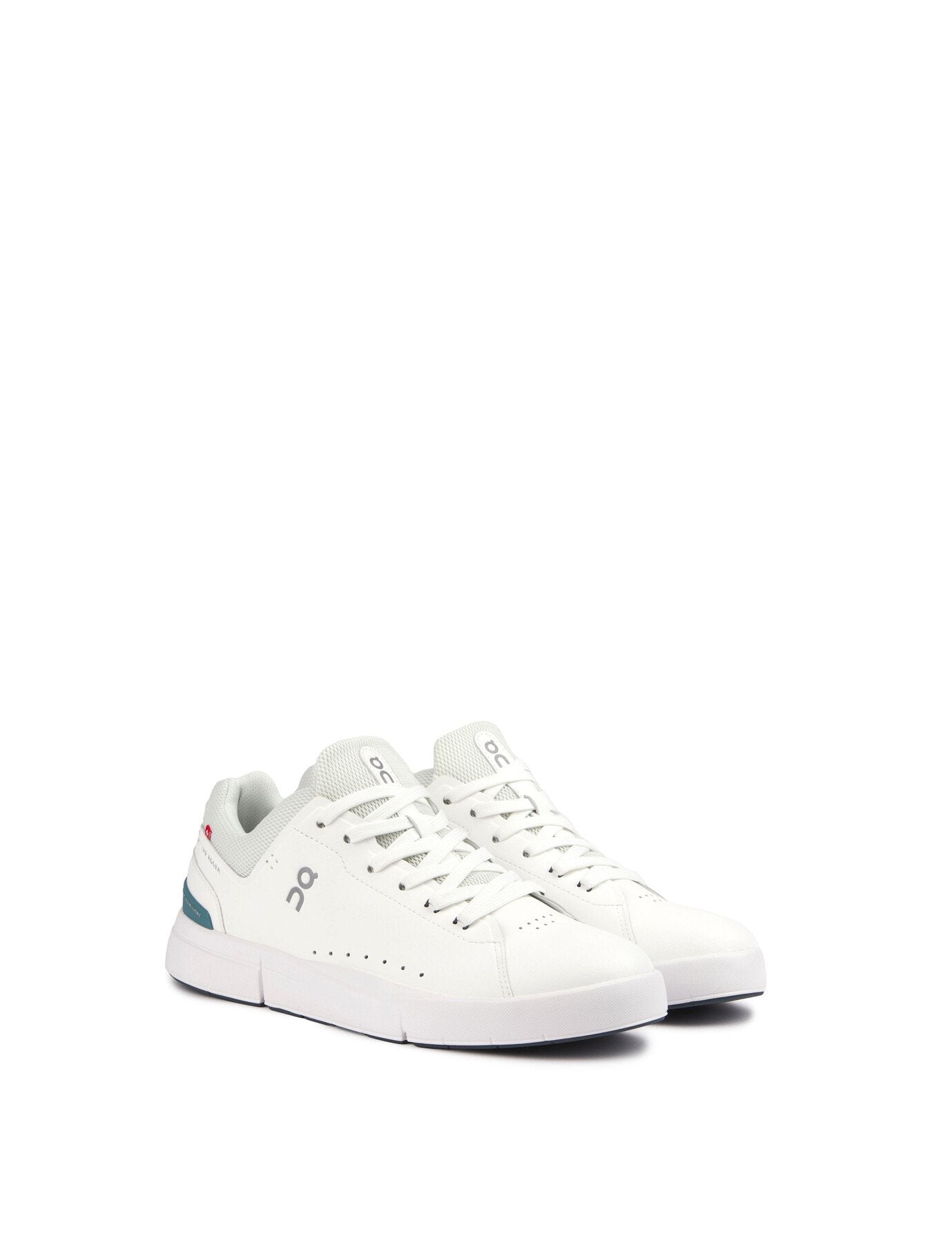 ON The Roger Advantage Trainers
