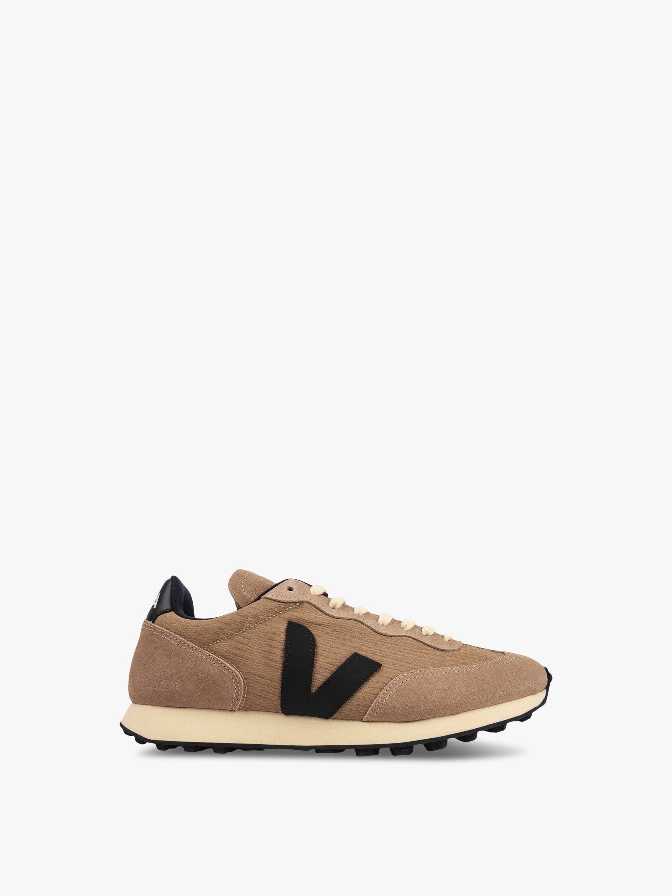 VEJA Rio Trainers