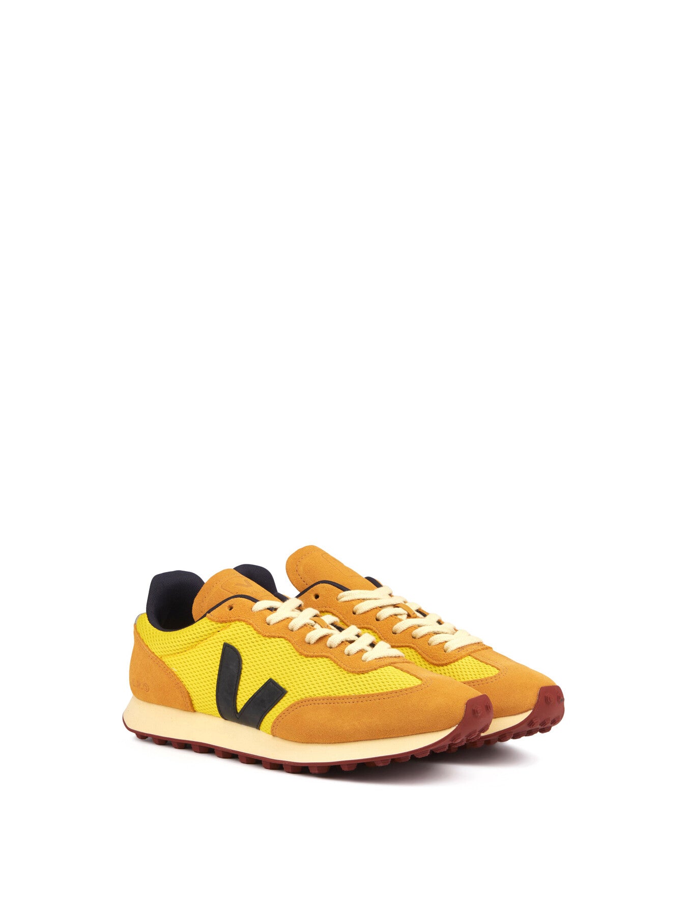 VEJA Rio Trainers
