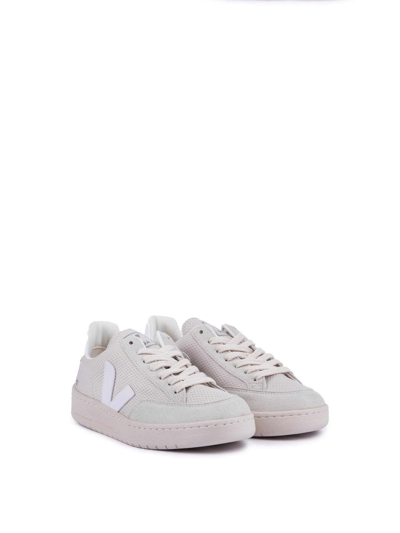 VEJA V-12 Alveomesh Trainers