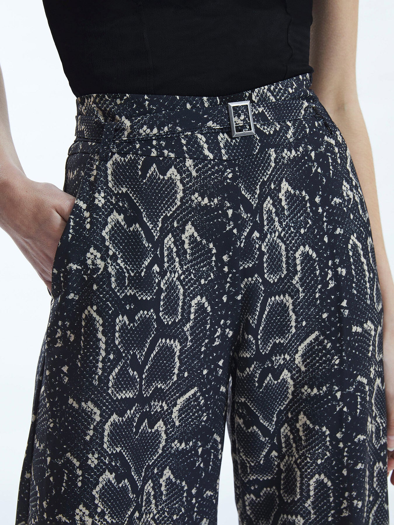 Python Print Trousers