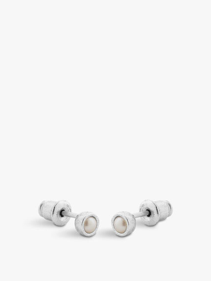 Fortune Pearl Stud earrings
