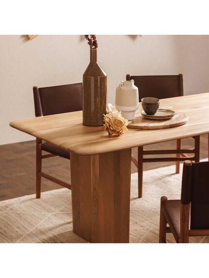 Ludwick Oak Wood 200Cm Dining Table, Seats 4-6