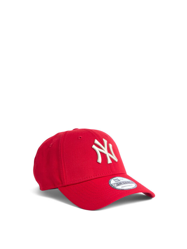 New York Yankees MLB Repreve Red 9FORTY Adjustable Cap