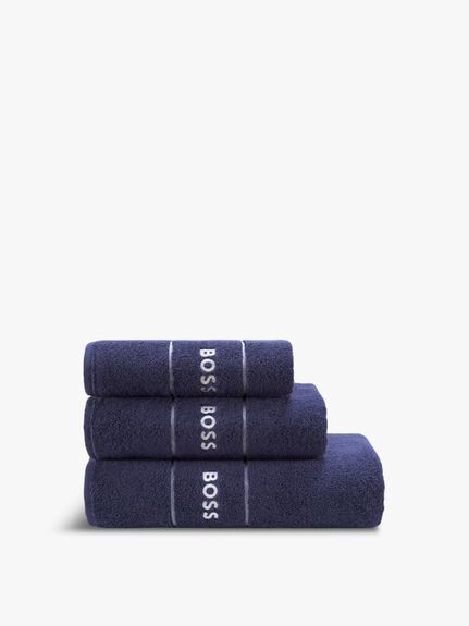 BOSS Home Navy Plain Towel Set