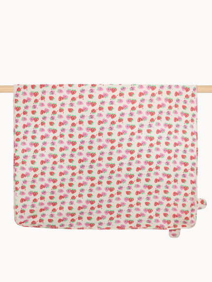 Blanket with Hood Strawberry Print