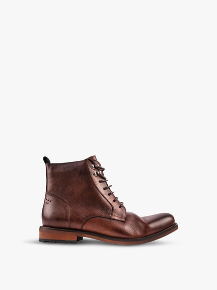 SOLE CRAFTED Chisel Ankle Boots
