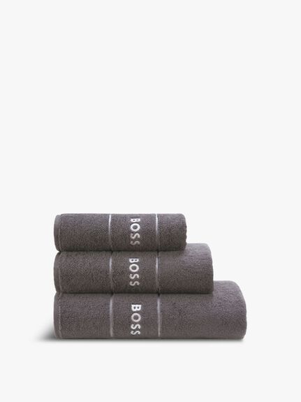 BOSS Home Graphite Towel Set