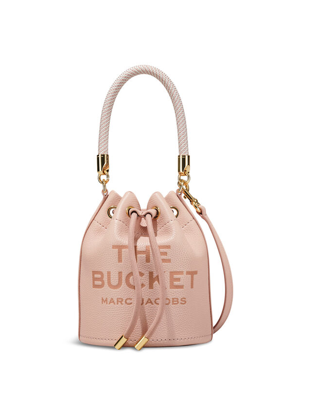 The Bucket Bag Medium