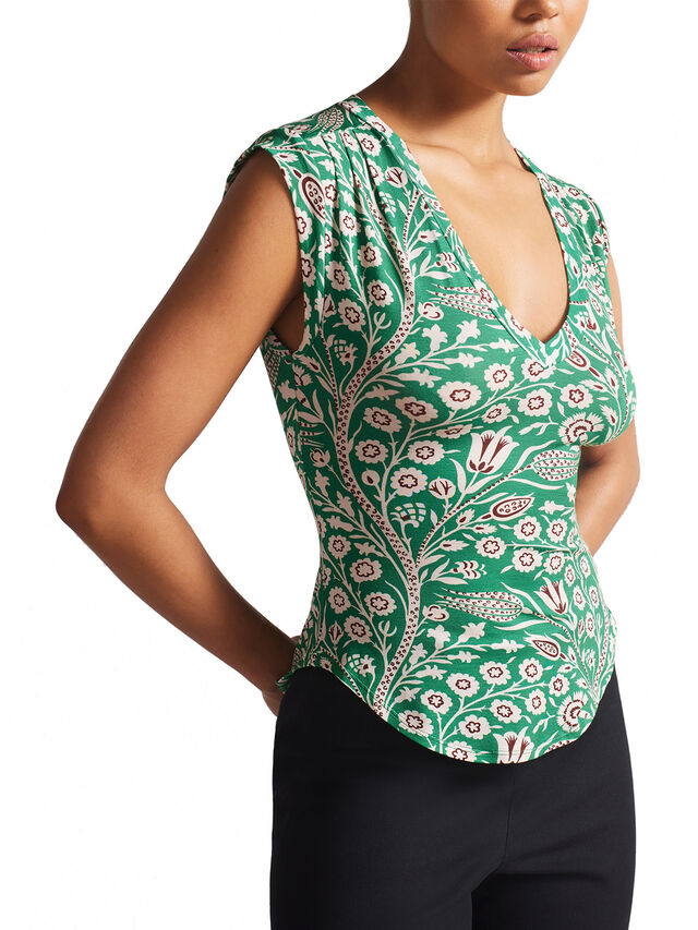 CAECILA Printed Fitted V Neck